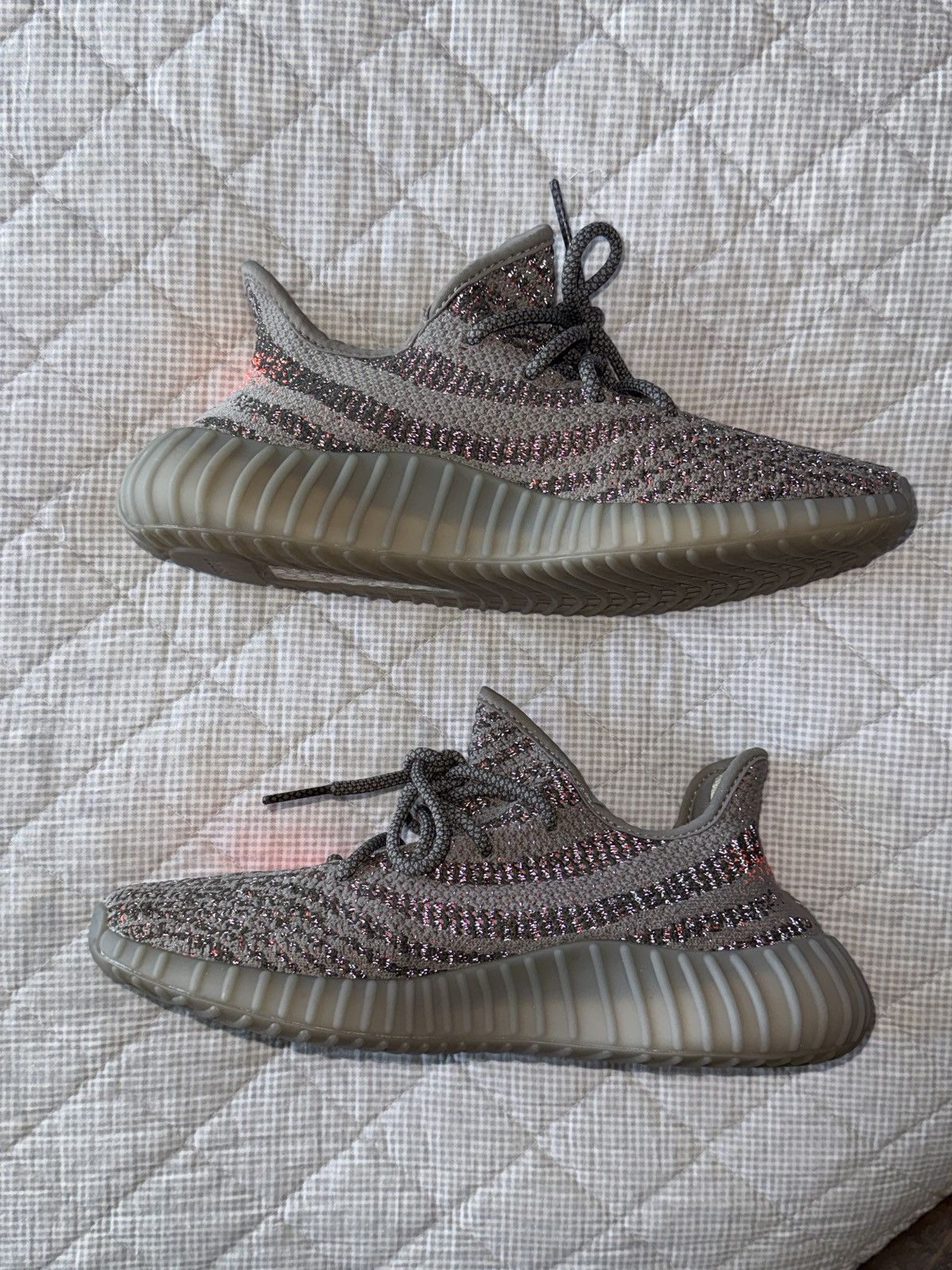 Yeezy Adidas Yeezy Boost 350 V2 ‘ Beluga Reflective ’ Size US 9 / EU 42 - 2 Thumbnail