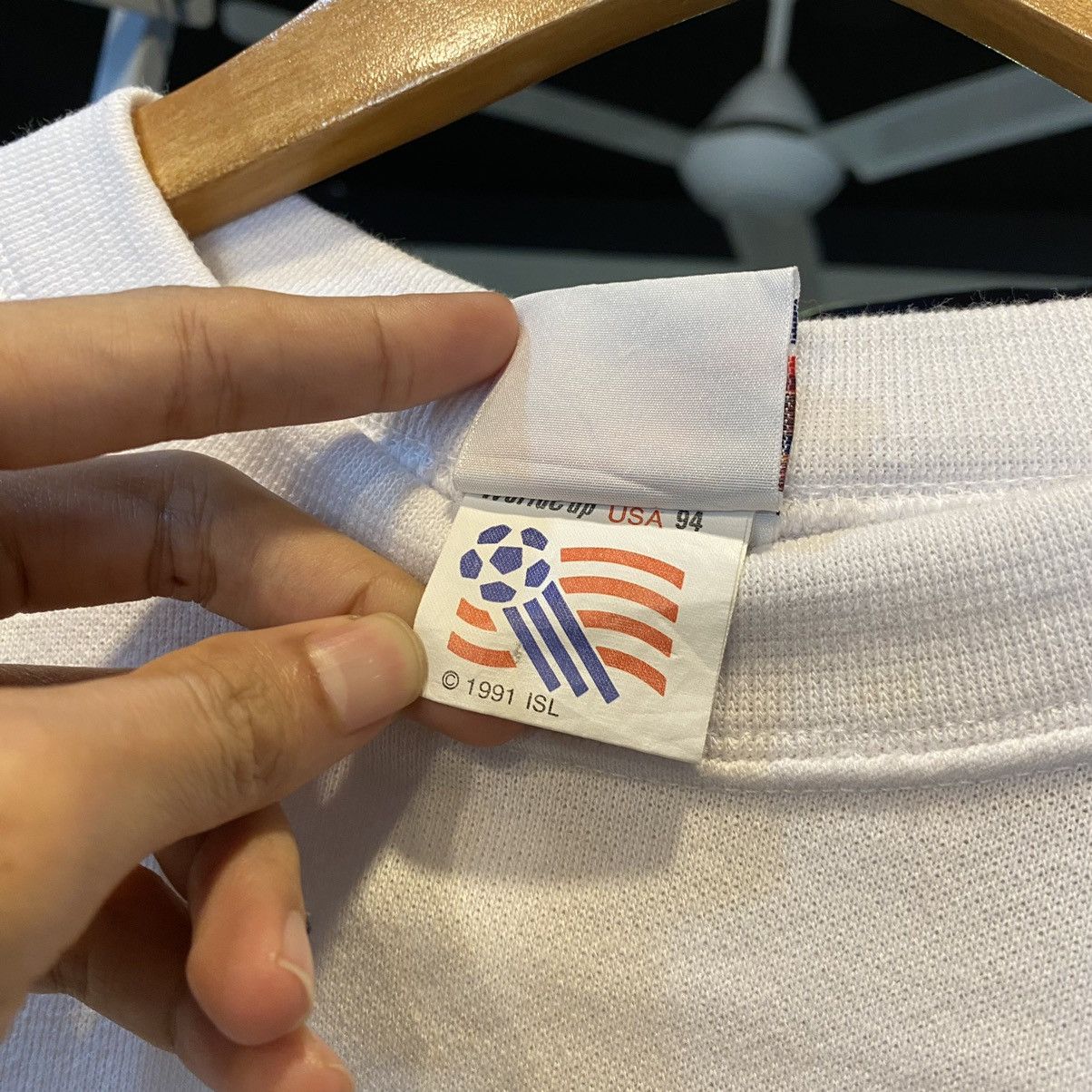 Vintage Vintage Germany 90s World Cup Crewneck Sweatshirt Size US L / EU 52-54 / 3 - 13 Thumbnail