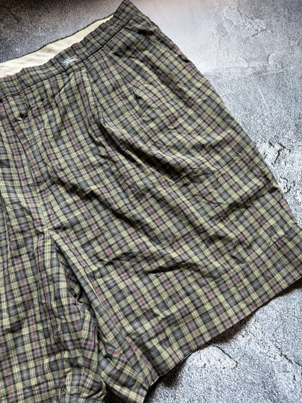 Burberry Vintage Burberry’s Checkered Shorts Size US 34 / EU 50 - 3 Thumbnail