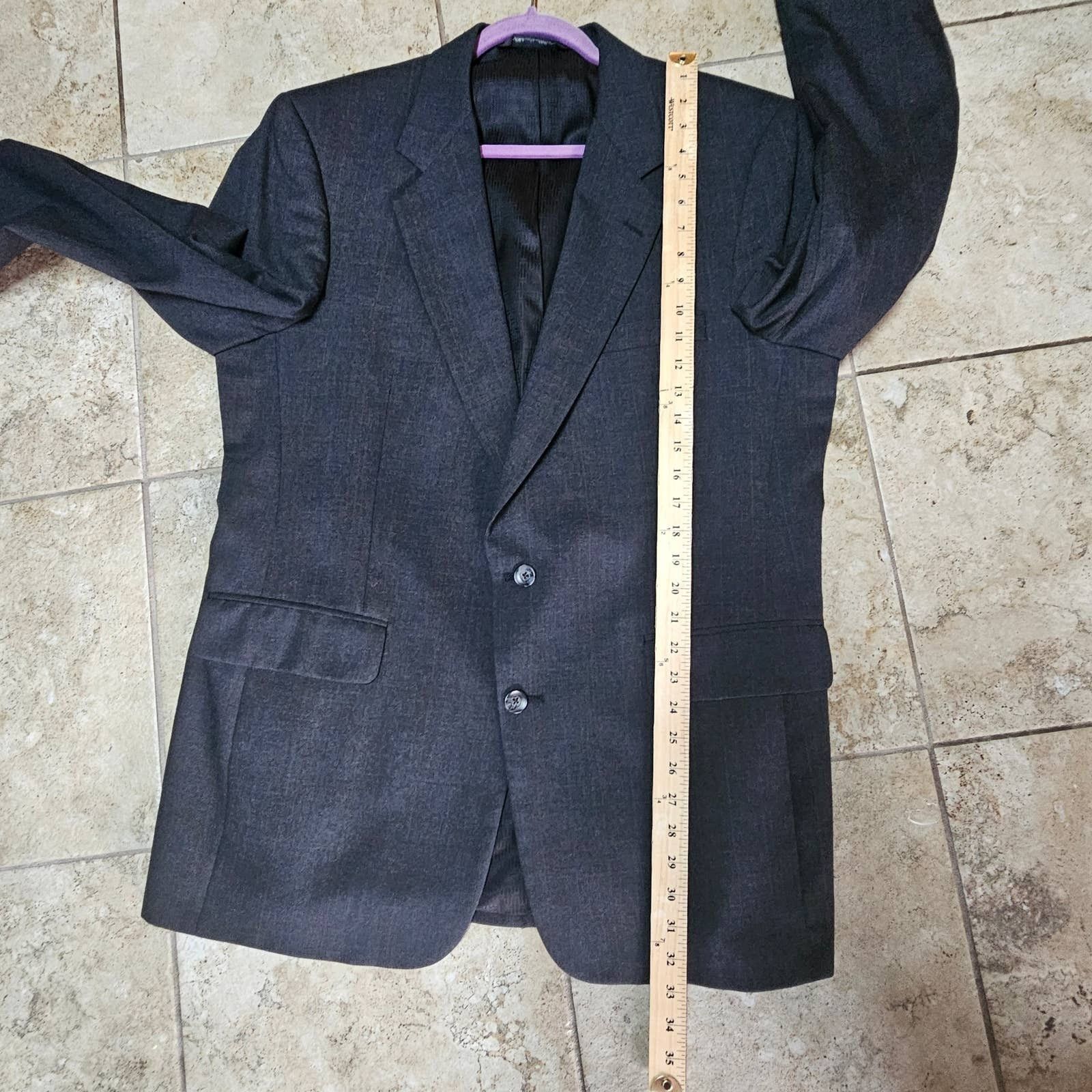 Halston Halston Two Button Gray Mens Suit Jacket Made in US 44R Size 44R - 10 Thumbnail