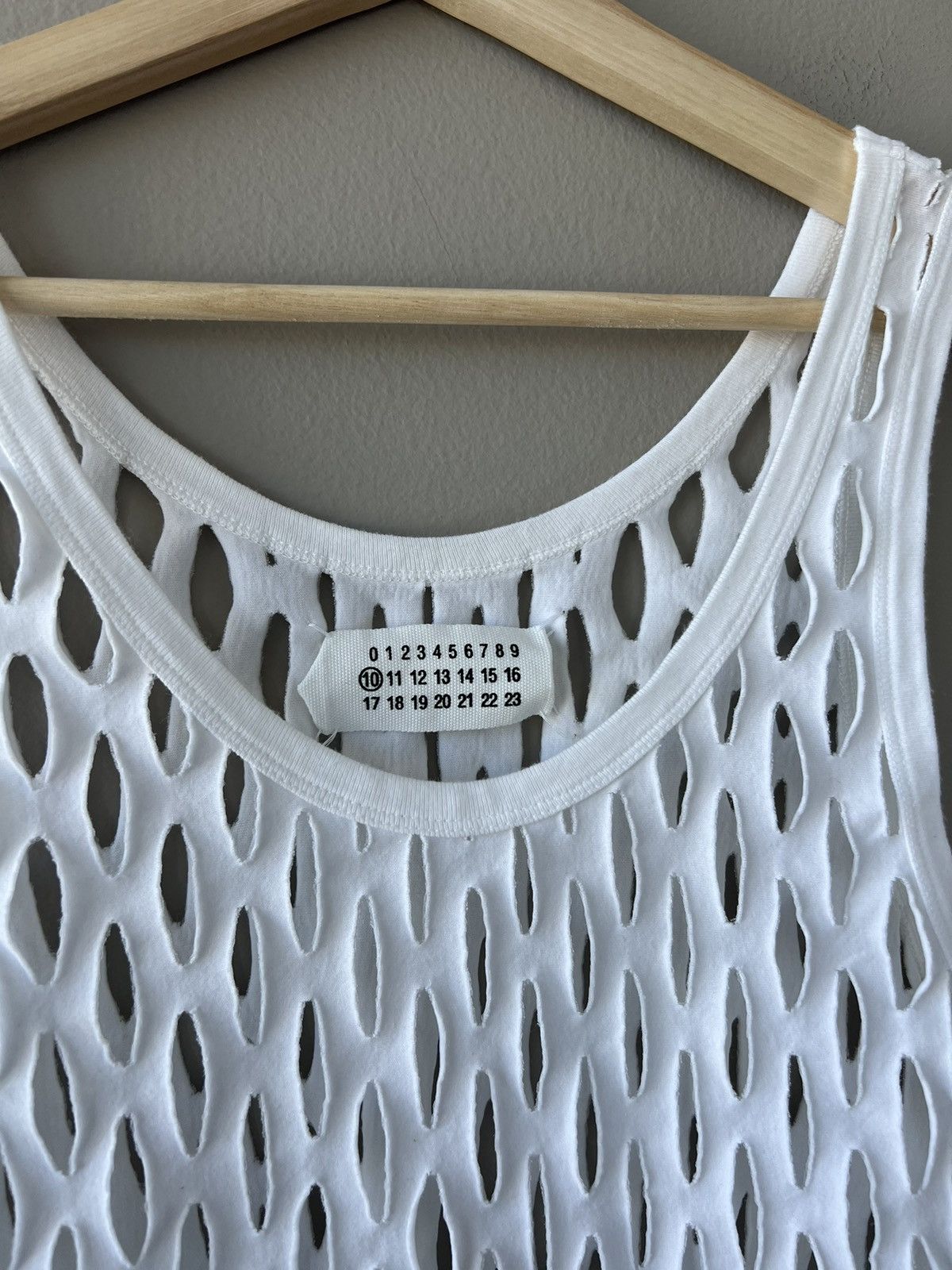 Maison Margiela SS09 Laser Cut Tank Top Size US M / EU 48-50 / 2 - 3 Thumbnail