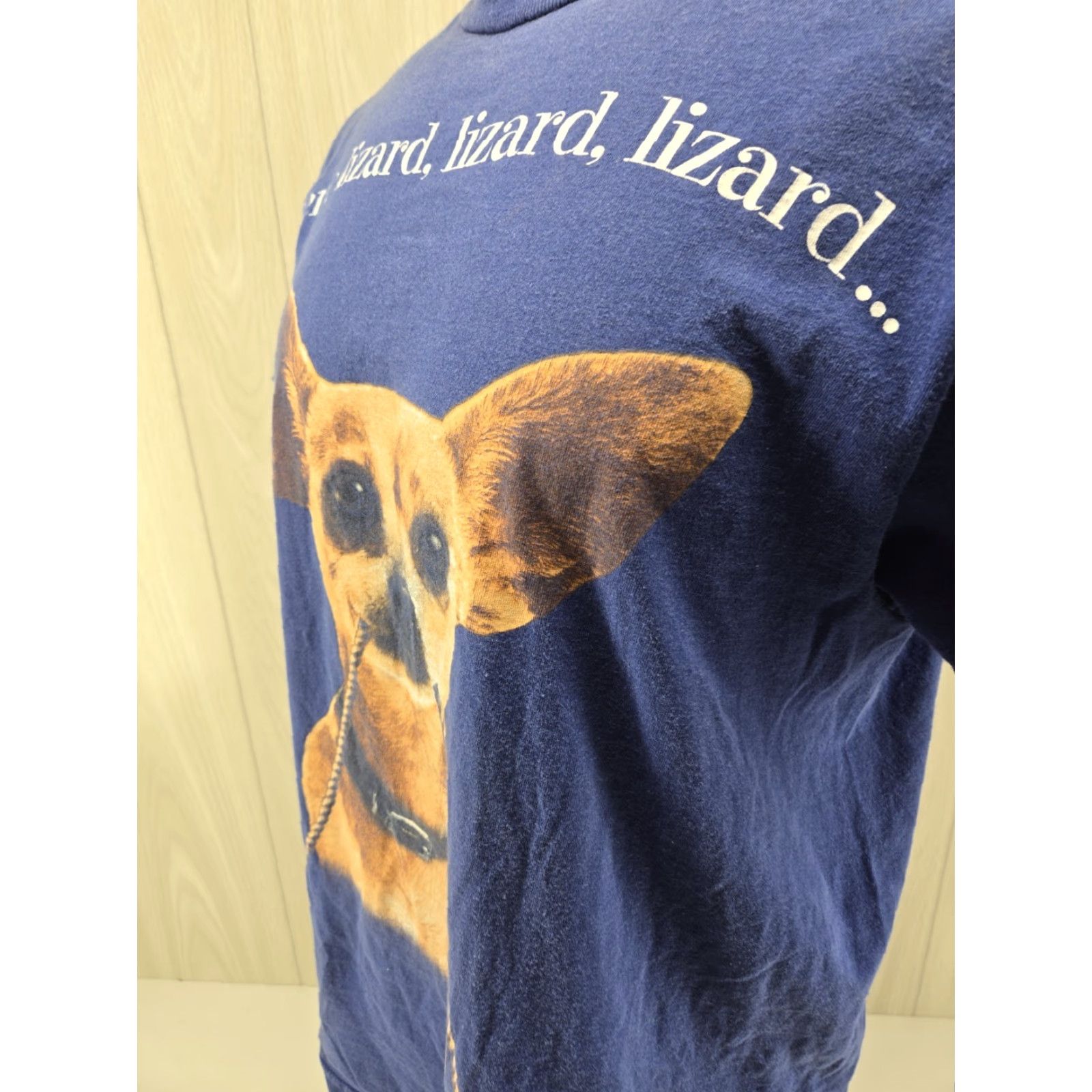 Tultex VINTAGE Tultex T-Shirt Double-Sided Blue LARGE Graphic Print 90s Taco Bell Here Lizard Chihuahua Godzilla Dogs Dogs Mens Shirt Size US L / EU 52-54 / 3 - 6 Thumbnail