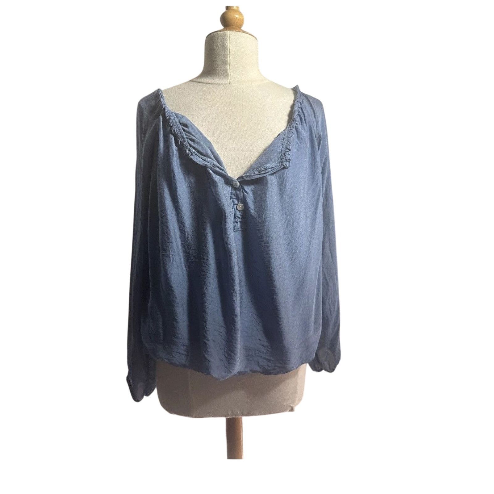 Other Blue Silk Long Sleeve Top with Pearlized Buttons Size L / US 10 / IT 46 - 3 Thumbnail