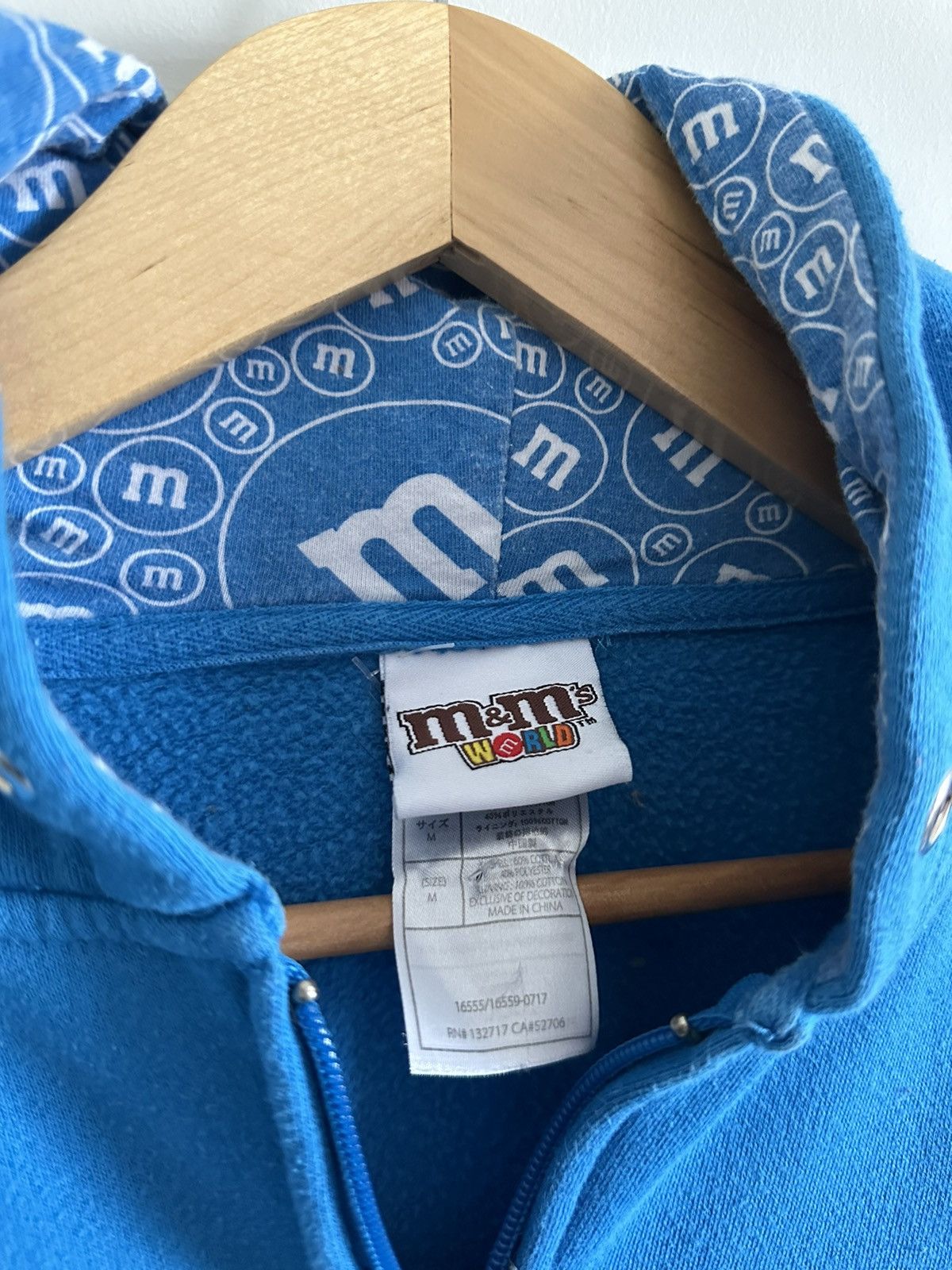 Vintage m&m blue vintage graphic zip up hoodie Size US M / EU 48-50 / 2 - 3 Thumbnail
