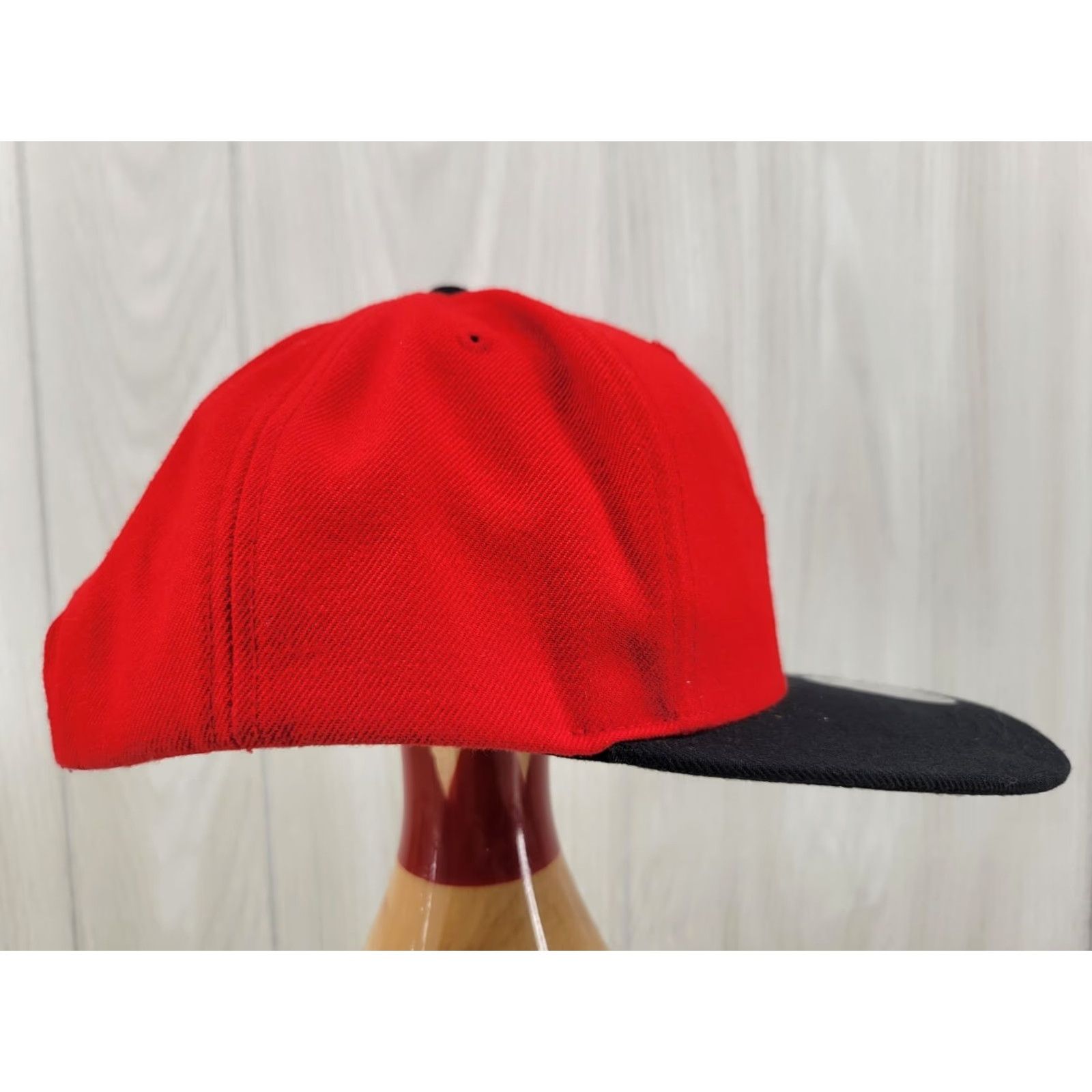 Mitchell & Ness VINTAGE? Chicago Bulls Mitchell & Ness Snapback Hat Black Red Men Adjustable Red Cap Size ONE SIZE - 4 Thumbnail