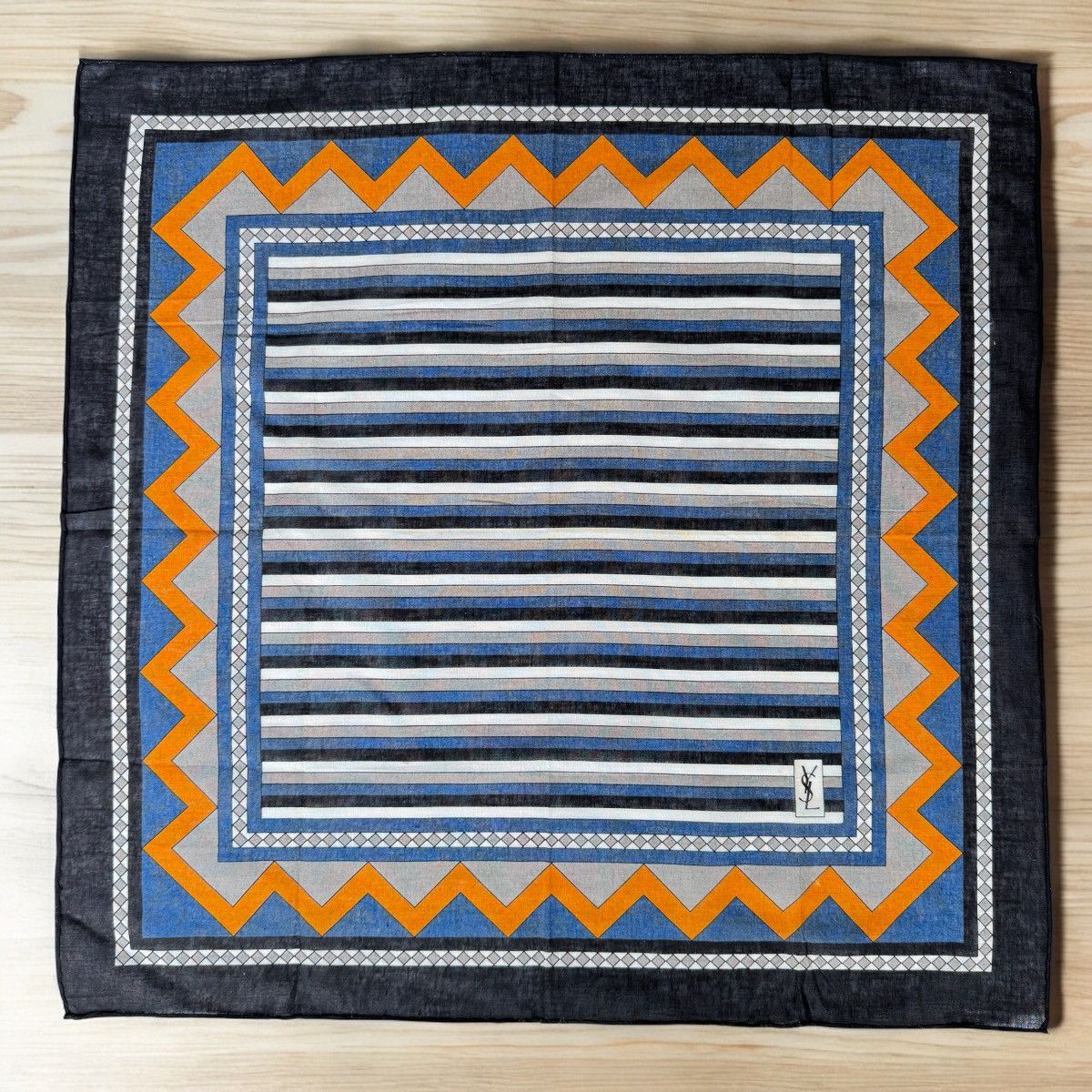 Vintage × Yves Saint Laurent VINTAGE YSL YVES SAINT LAURENT SCARVES POCKET SQUARE Size ONE SIZE - 1 Thumbnail