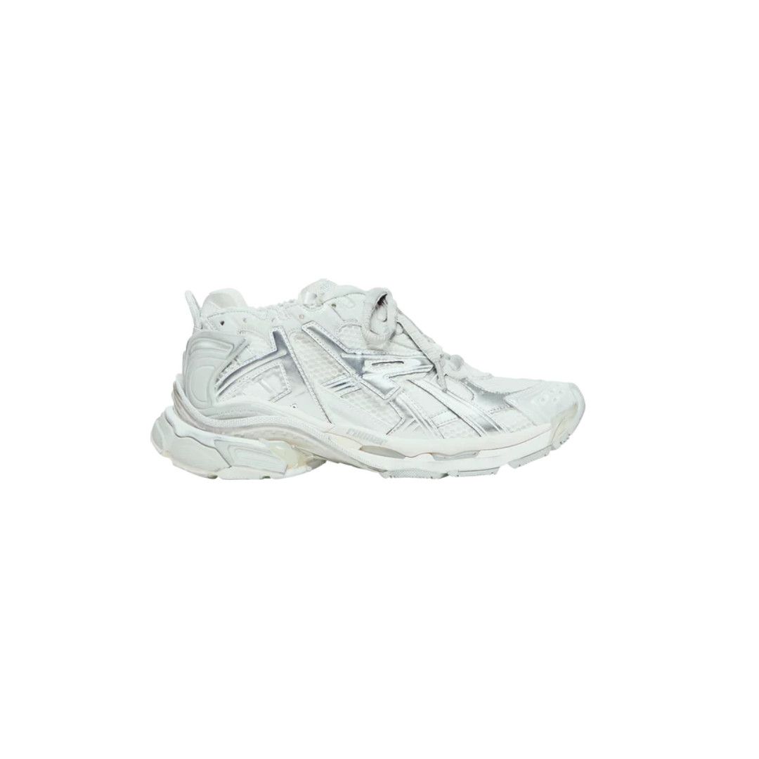 Balenciaga o1mt1gz0924 Runner Sneaker in White Size US 9 / EU 42 - 1 Thumbnail