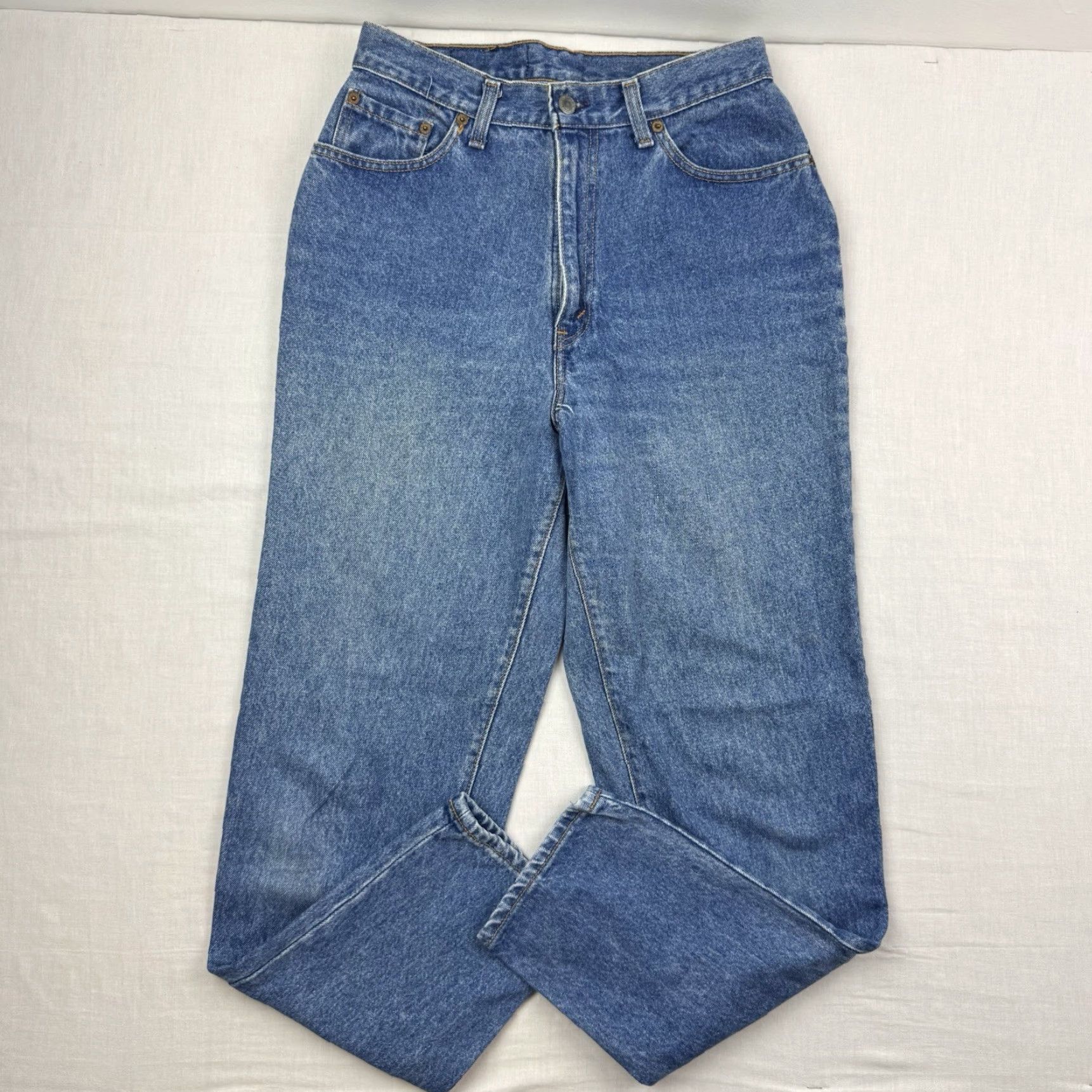 Levi's VINTAGE Levi's 505 Jeans Women's 14 High Waisted Hipster Denim 90s Blue **Levi's** 505 Jeans Womens 14 High Waisted Hipster Denim 90s Size 36" / US 14 / IT 50 - 2 Thumbnail