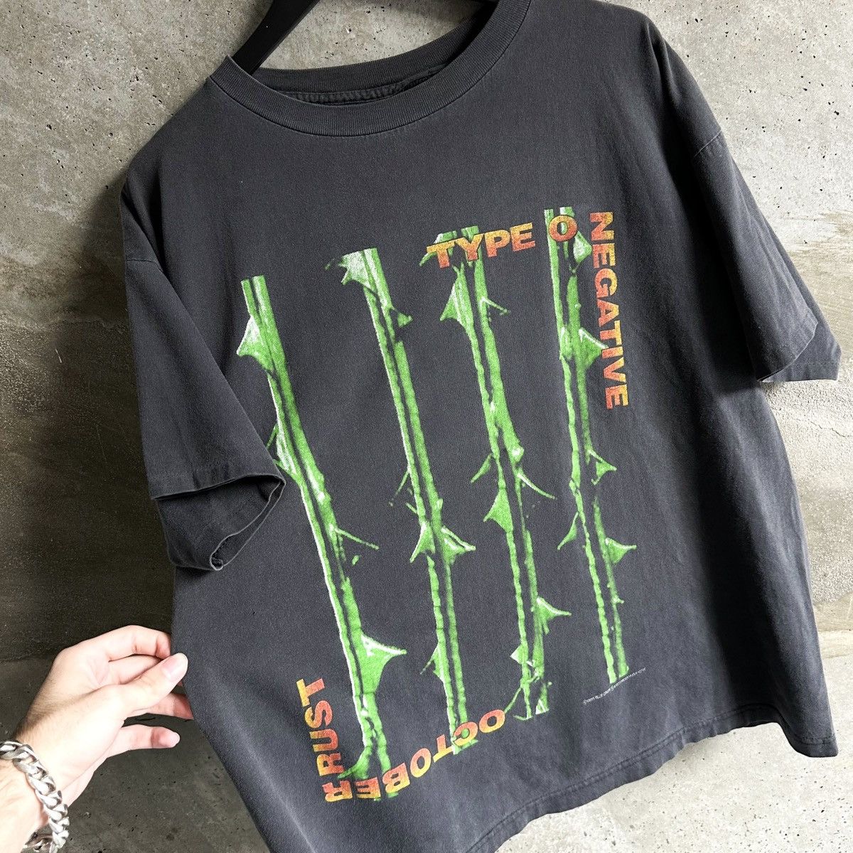 Band Tees 90’s FADED TYPE O NEGATIVE “October Rust” Thorn T-Shirt Size US XL / EU 56 / 4 - 1 Thumbnail