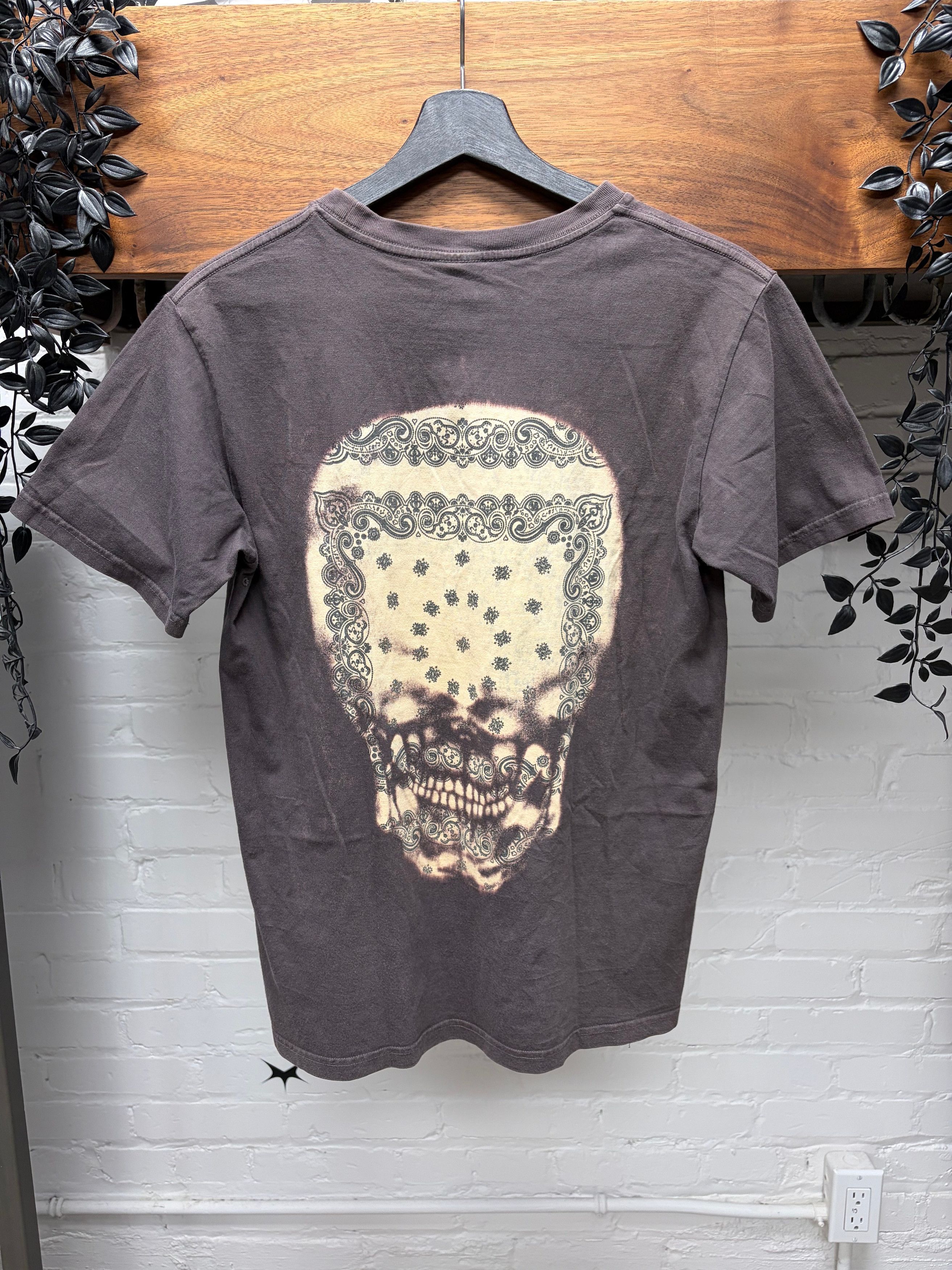 Number (N)ine AW2007 Number (N)ine Re-Edition ‘Love God Murder’ Paisley Skull Graphic T-Shirt Size US M / EU 48-50 / 2 - 4 Thumbnail