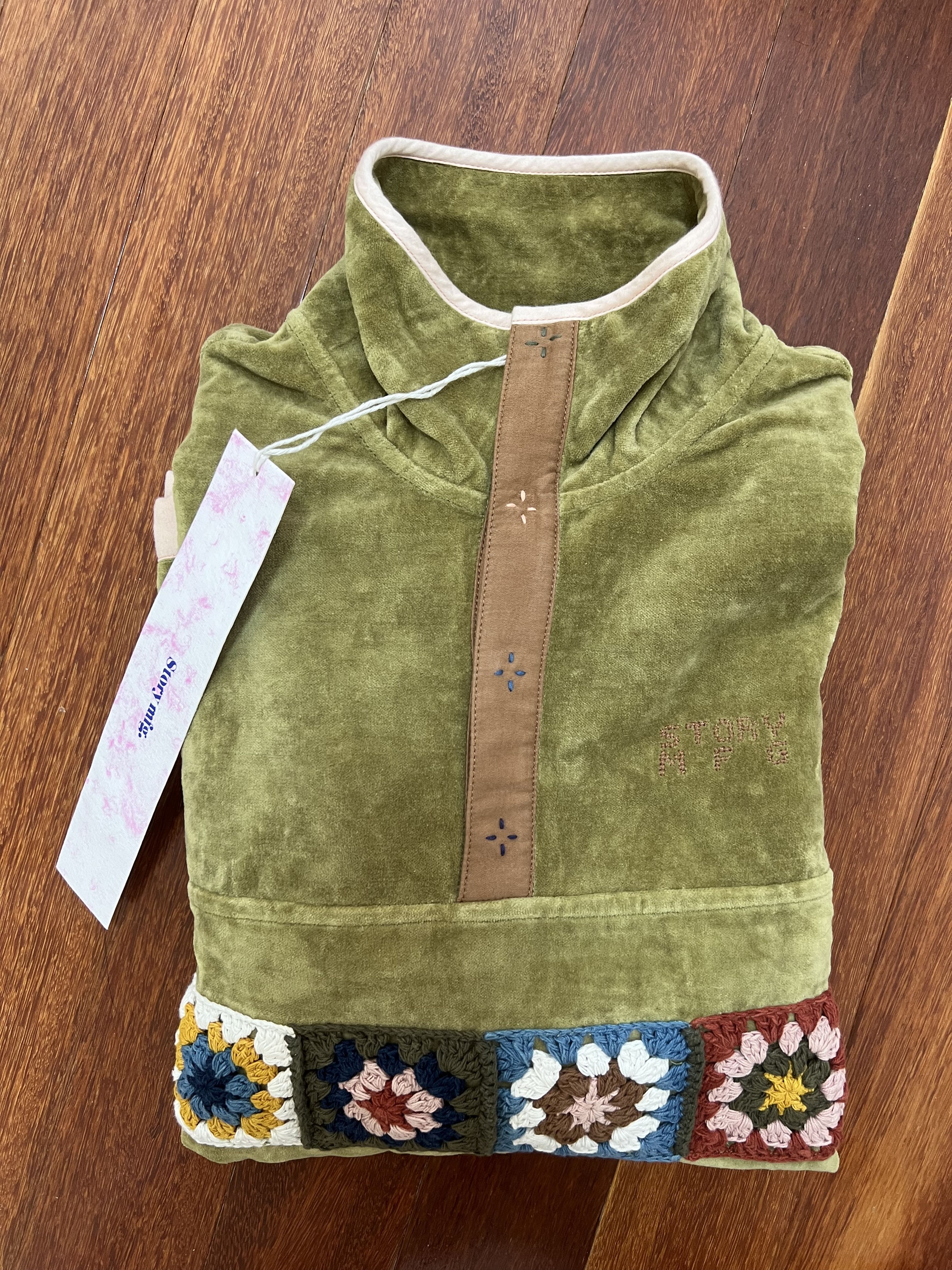 Story Mfg. 💚 Story Mfg Store Exclusive Sage Tea Velvet Polite Pullover Size US L / EU 52-54 / 3 - 15 Thumbnail