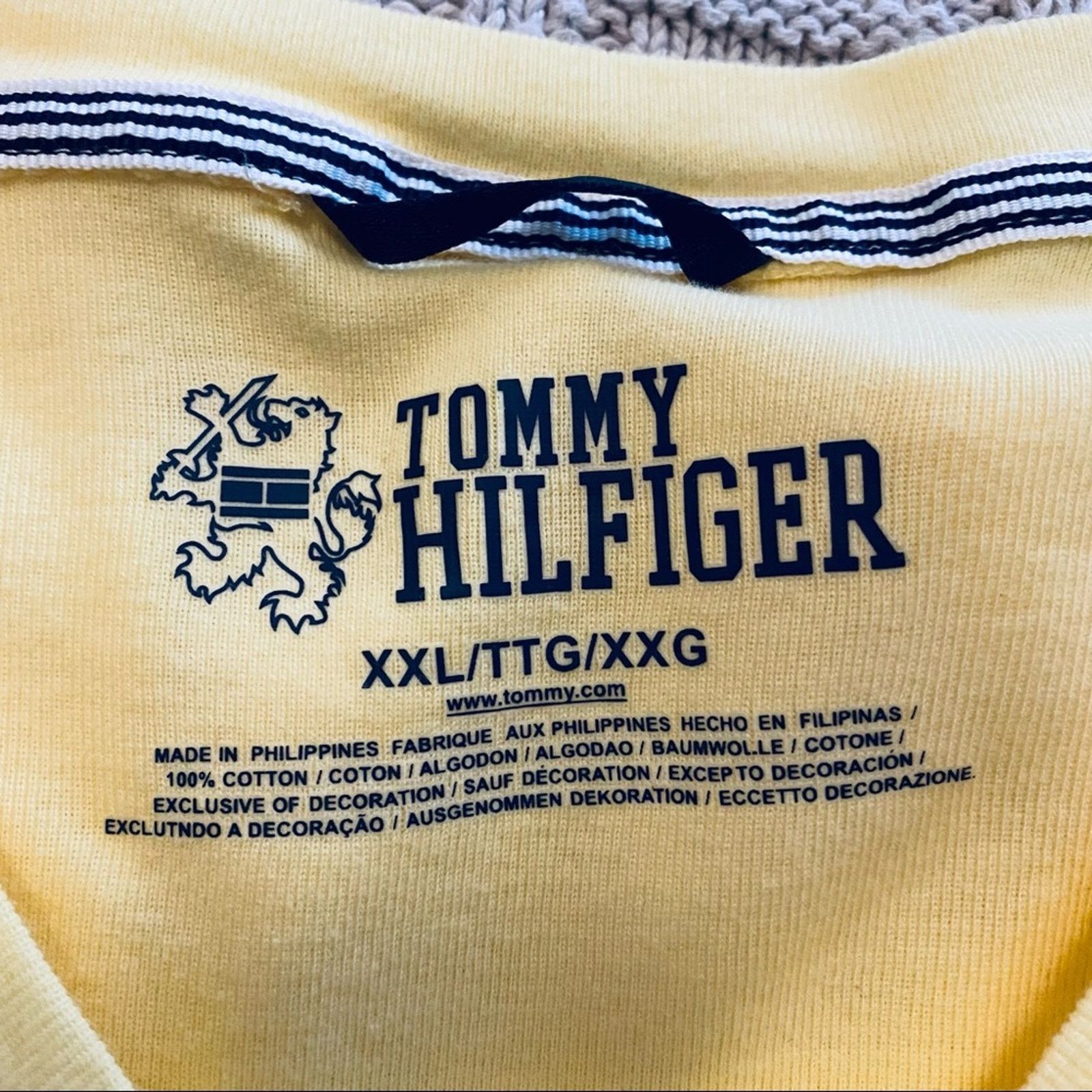 Tommy Hilfiger Tommy Hilfiger solid yellow tee Size US XXL / EU 58 / 5 - 4 Thumbnail