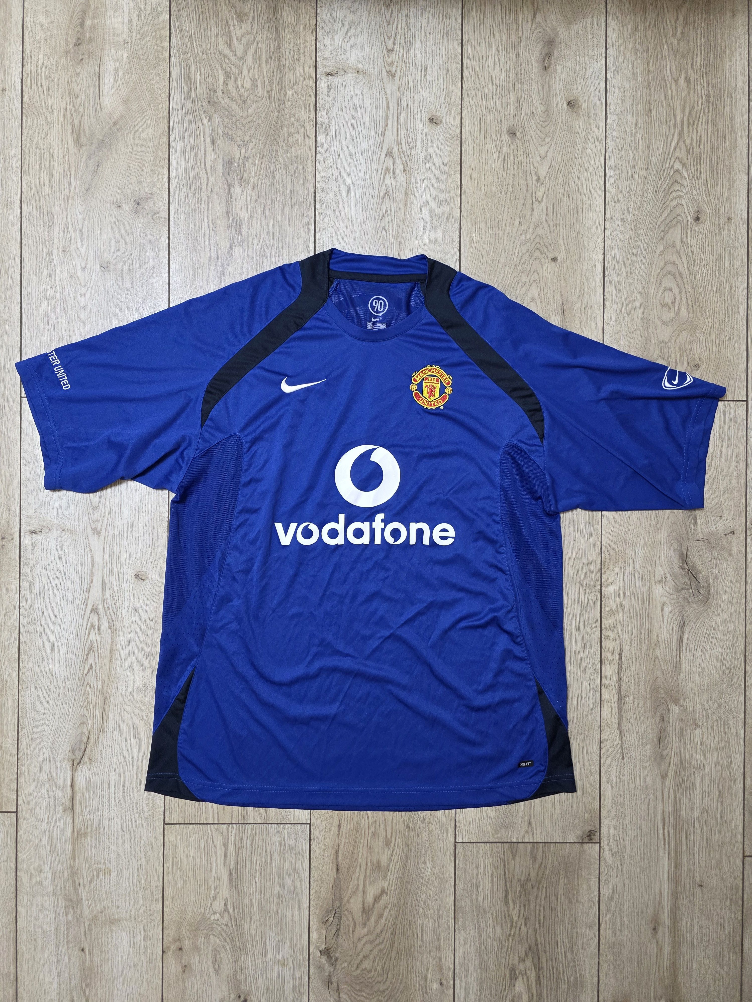 Nike MANCHESTER UNITED 2006 VINTAGE FOOTBALL SHIRT SOCCER JERSEY Size US L / EU 52-54 / 3 - 1 Thumbnail