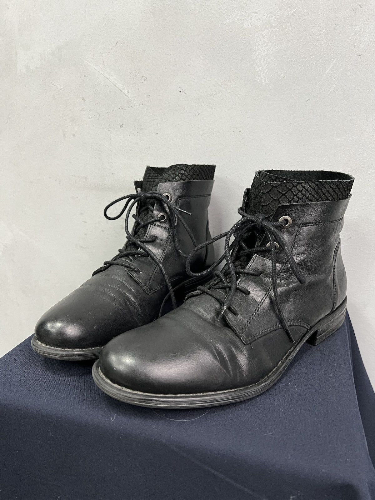 Dirk Bikkembergs Laced Dirk bikkembergs style leather boots ankle moto style Size US 8 / EU 41 - 5 Thumbnail