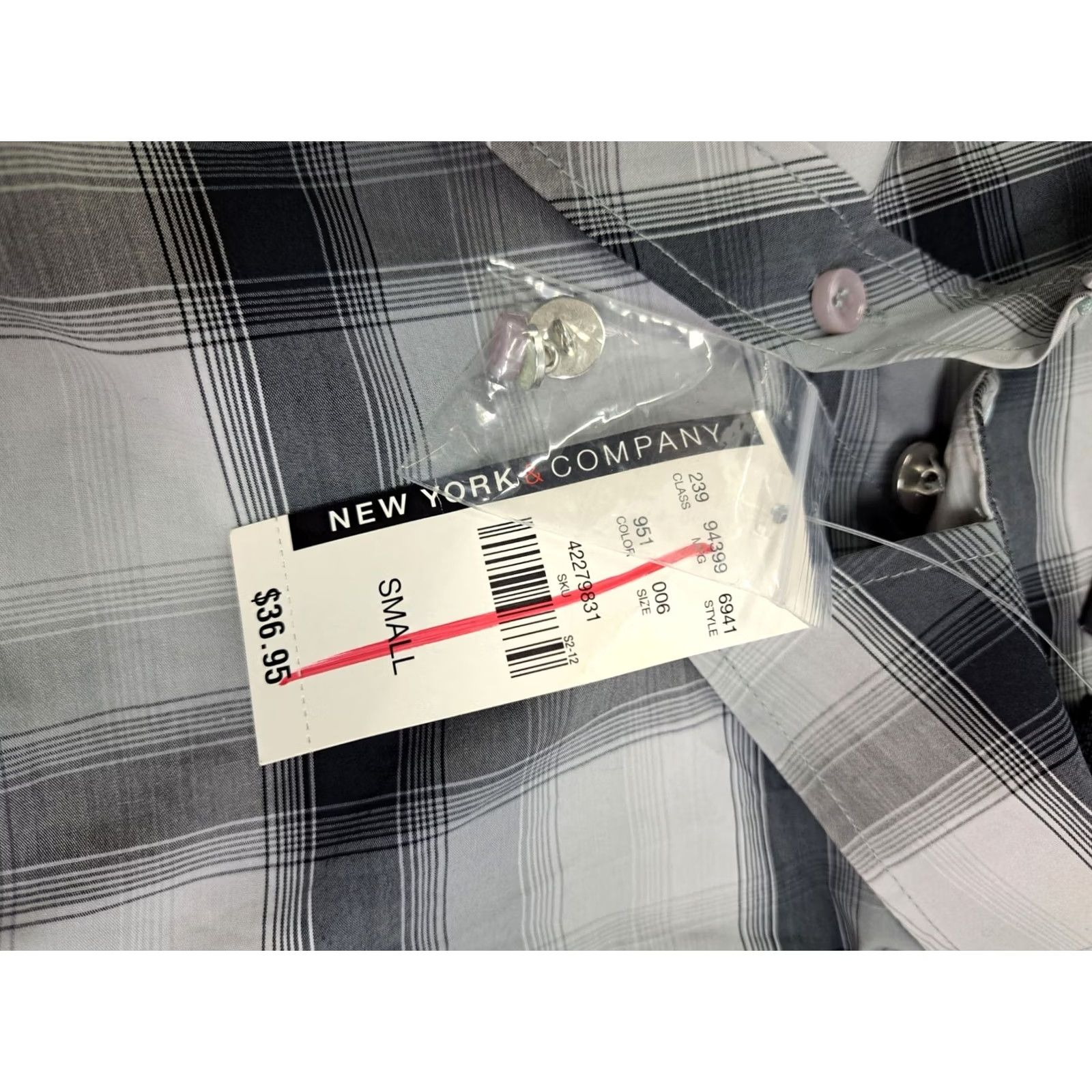 Vintage New York & Company Shirt Women’s Button Up Long Sleeve S Grey/White Check NWT Regular Size Small Size S / US 4 / IT 40 - 6 Thumbnail