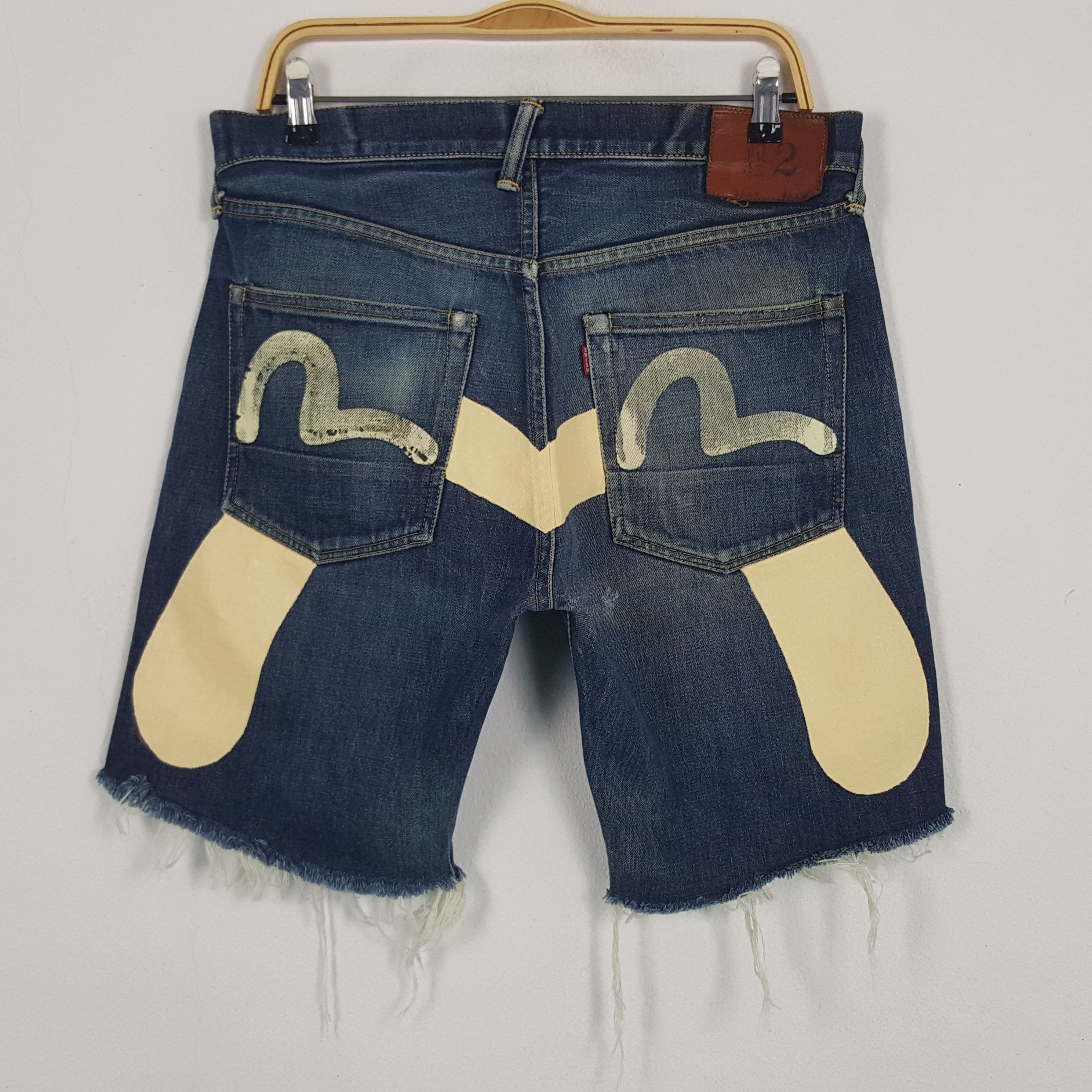 Evisu × Japanese Brand × Vintage Vintage Evisu Japan Selvedge Custom Art Daicock Shorts Jeans Size US 33 - 1 Thumbnail
