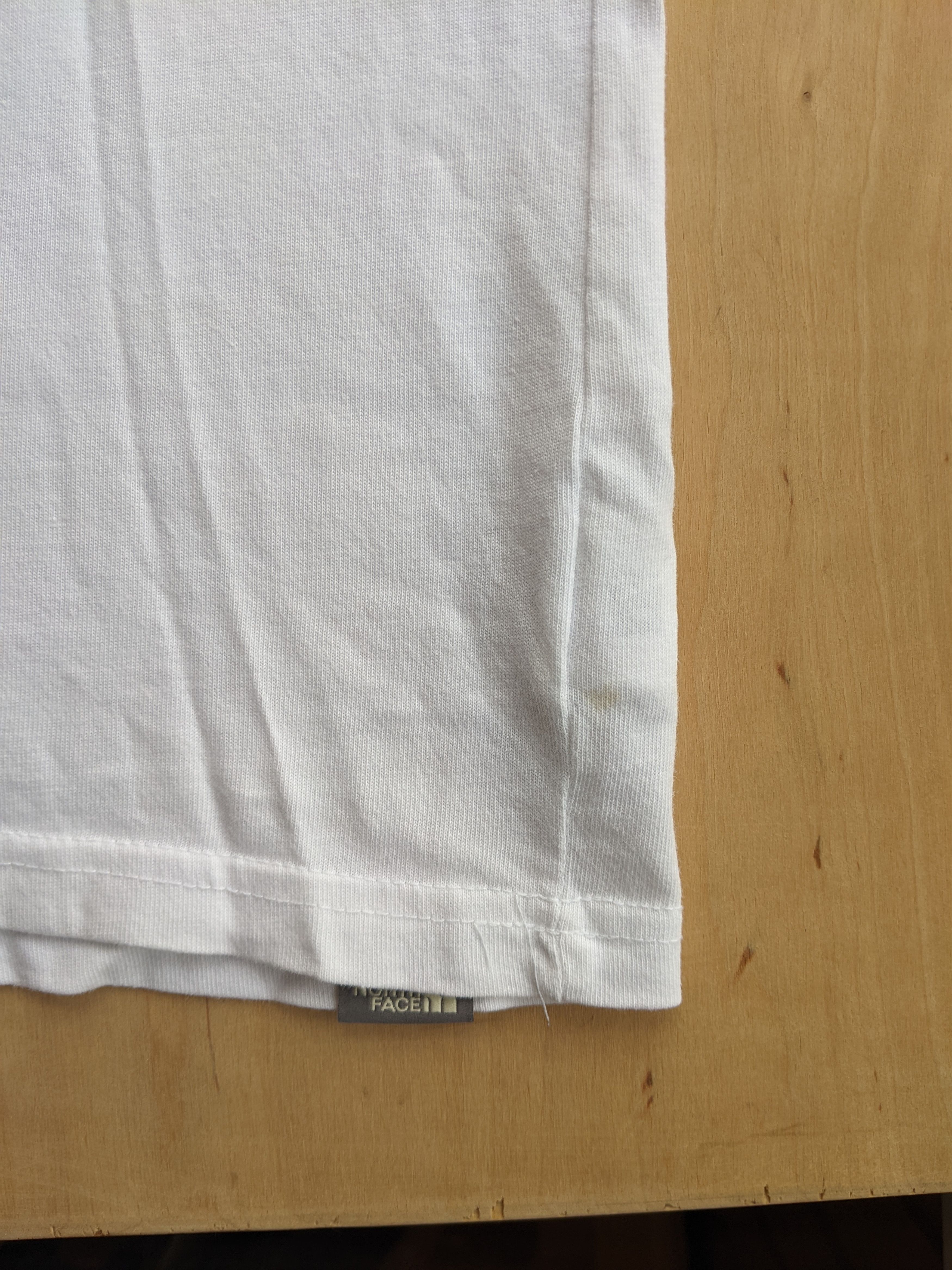The North Face The North Face Big Logo Black/White Tshirt Size S vintage Size US S / EU 44-46 / 1 - 15 Thumbnail