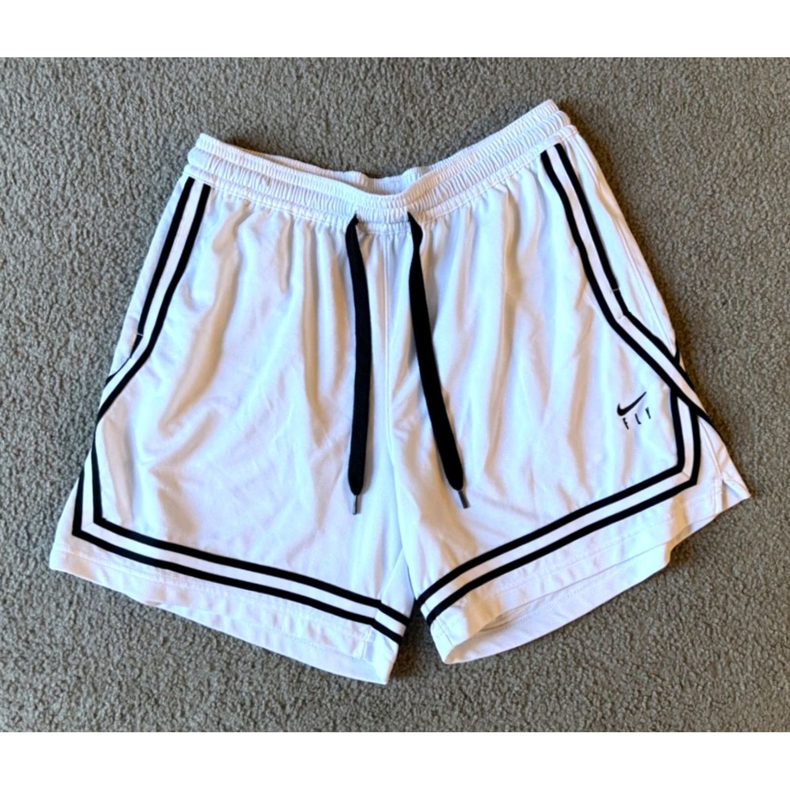 Nike Item Specifications: Brand: Nike Size US 36 / EU 52 - 4 Thumbnail