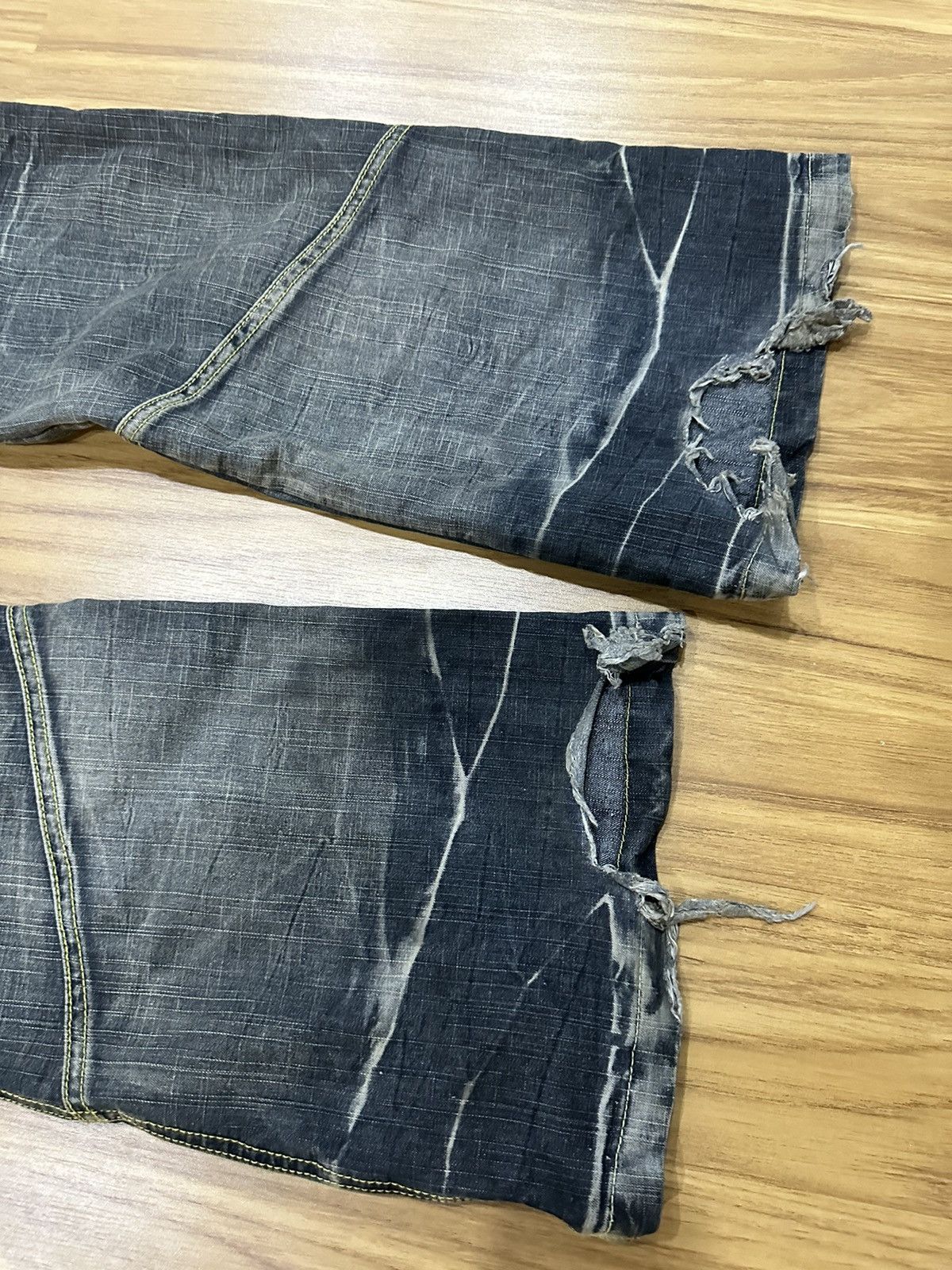 Japanese Brand 1990 - Black Crown Japanese Brand Clawmark Flared Jeans Size US 34 / EU 50 - 14 Thumbnail