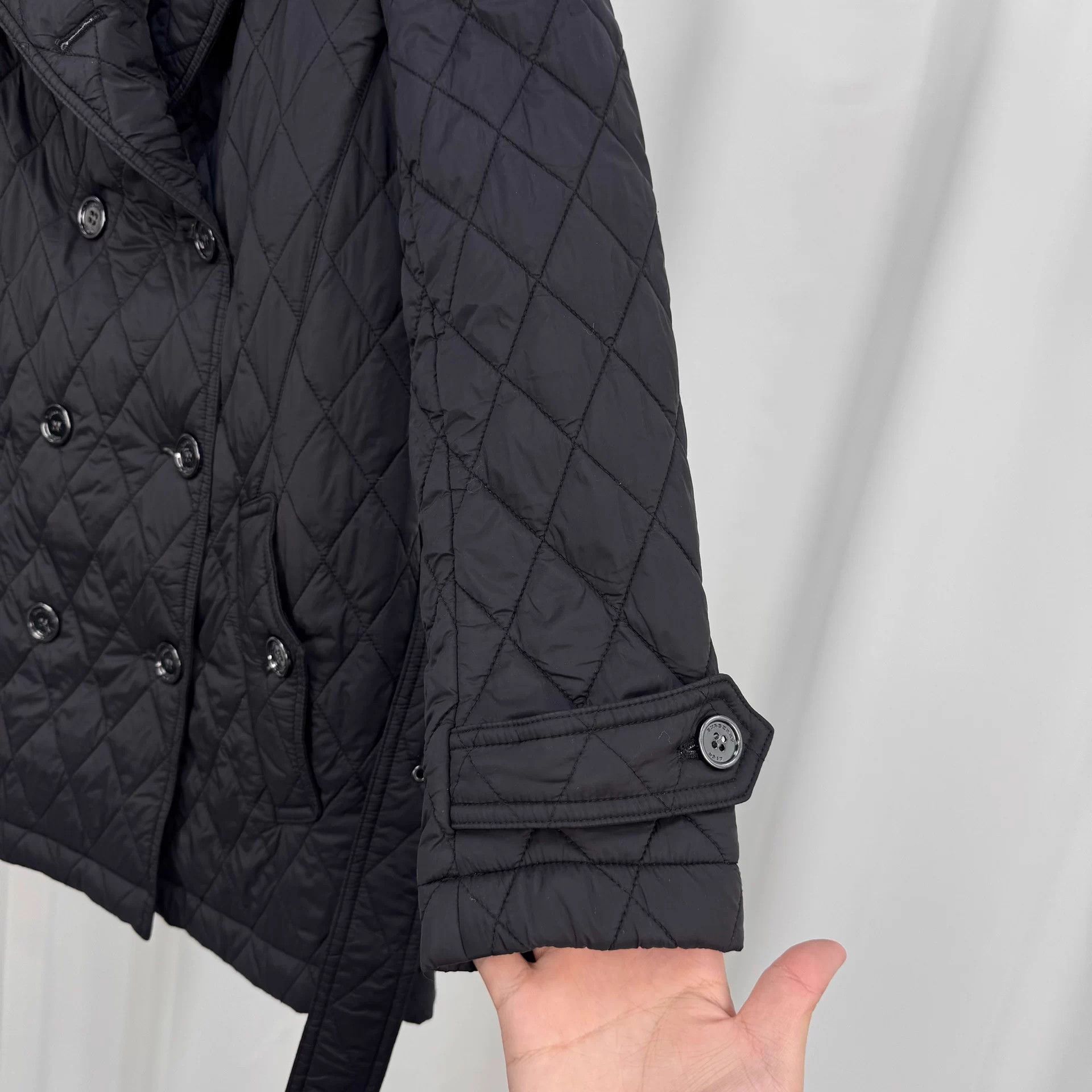 Burberry Burberry quilted check puffer jacket UK4 Size XS / US 0-2 / IT 36-38 - 4 Thumbnail