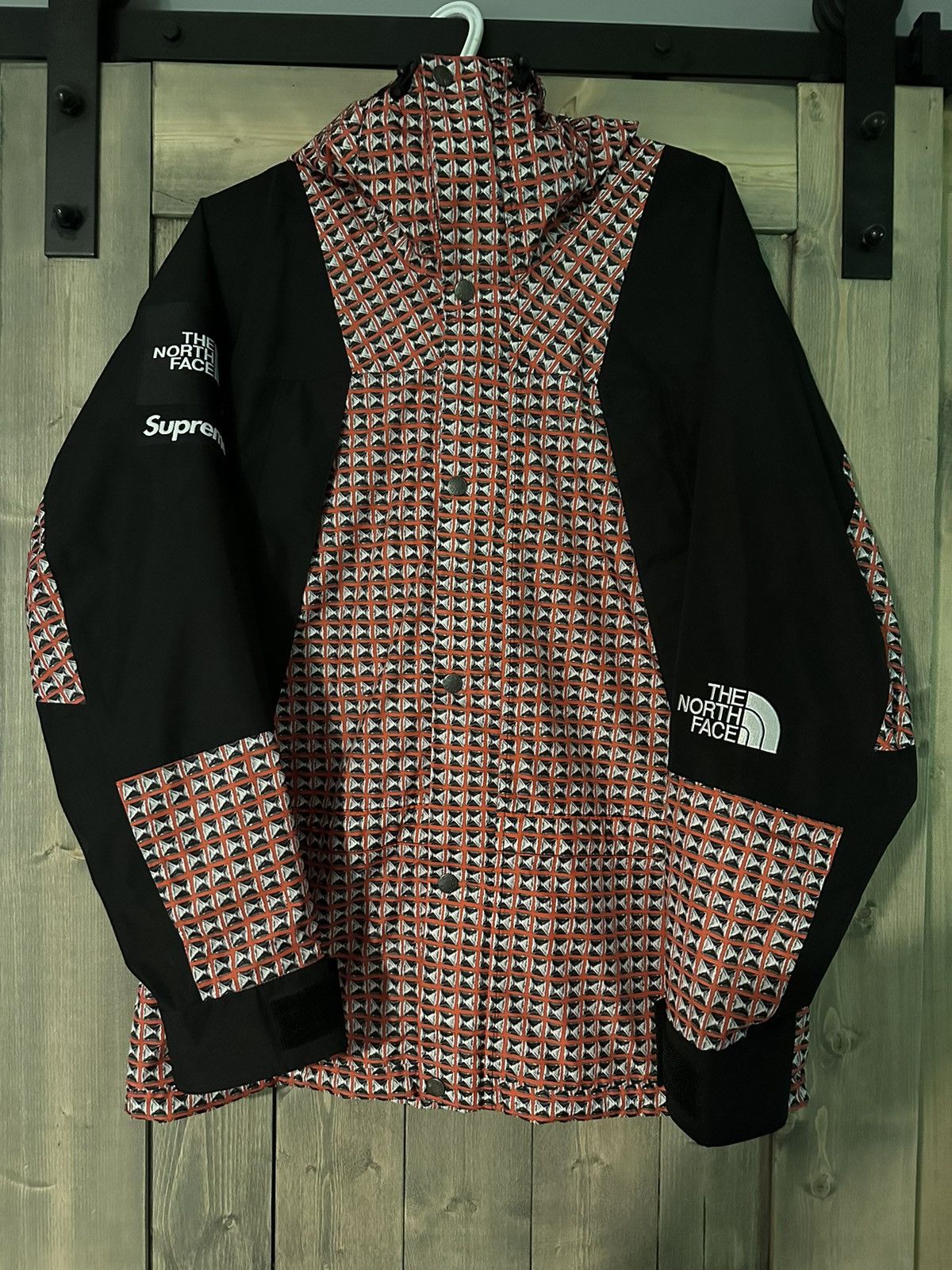 Supreme Supreme The North Face Studded Mountain Light Jacket | Grailed