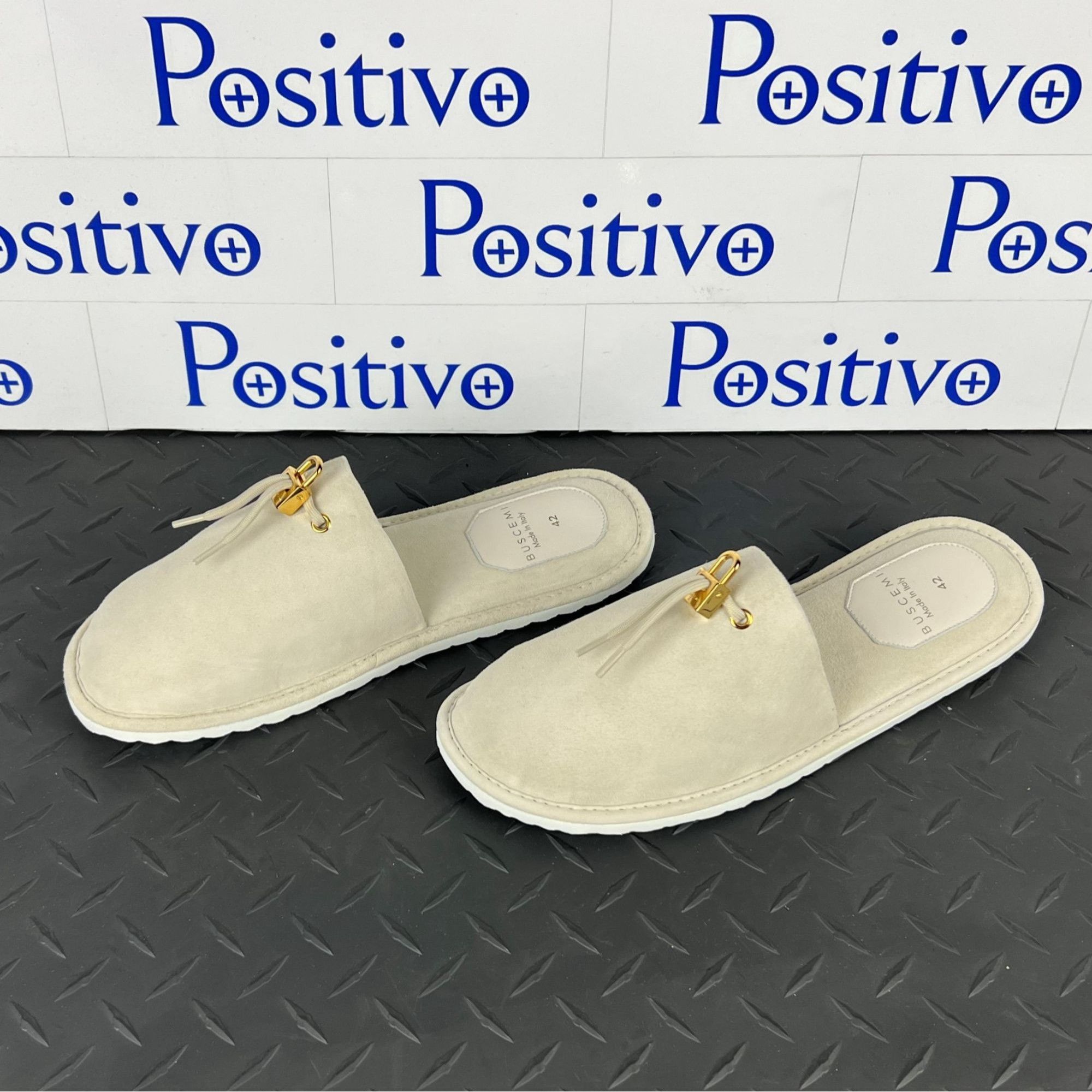 Buscemi Buscemi Greenwich Off White Suede Slippers US 9 SAMPLE Size US 9 / EU 42 - 2 Thumbnail