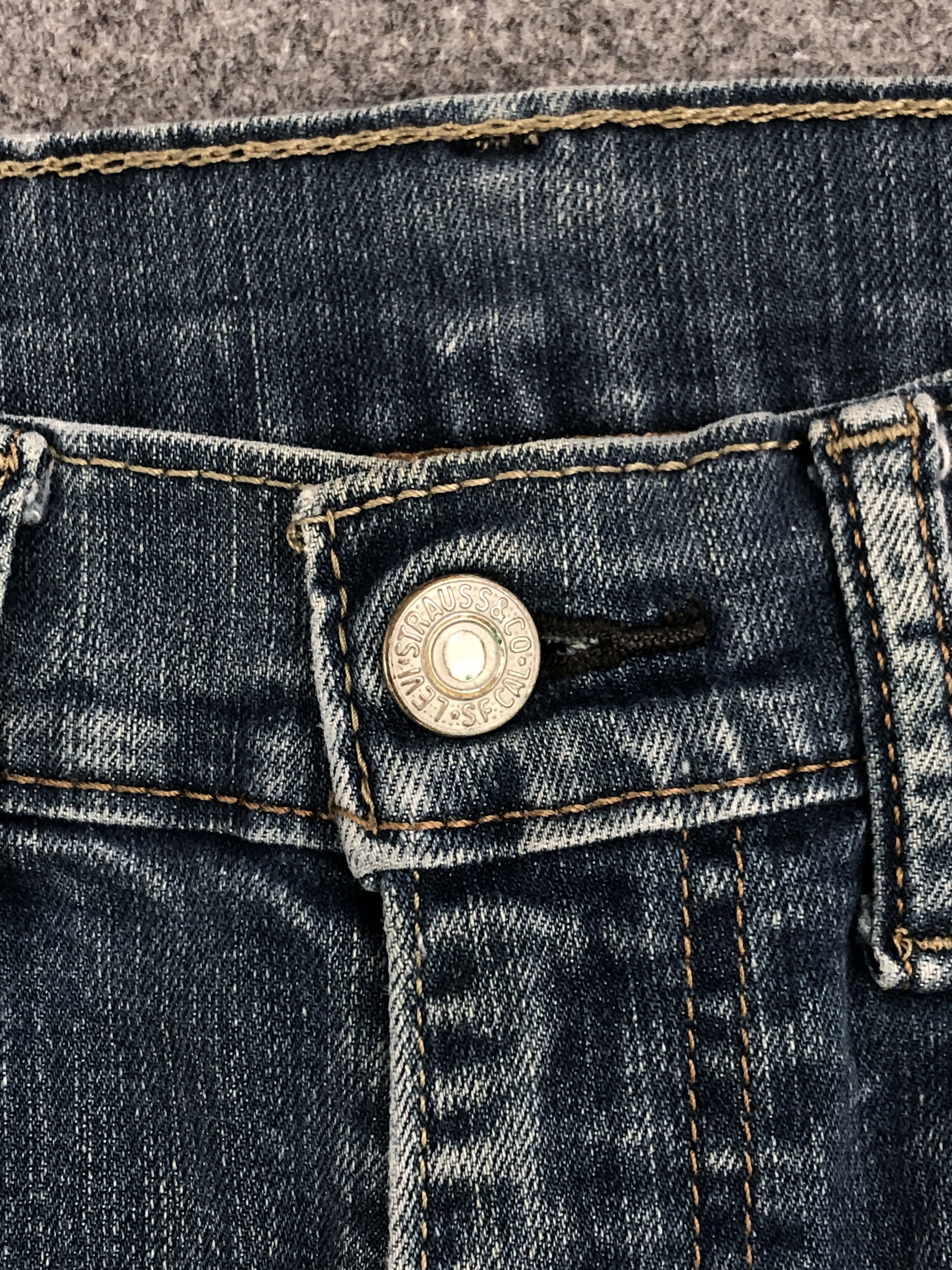 Levi's Vintage Distressed Levis 505 Faded Blue Jeans S0022 32x32 Size US 32 / EU 48 - 14 Thumbnail