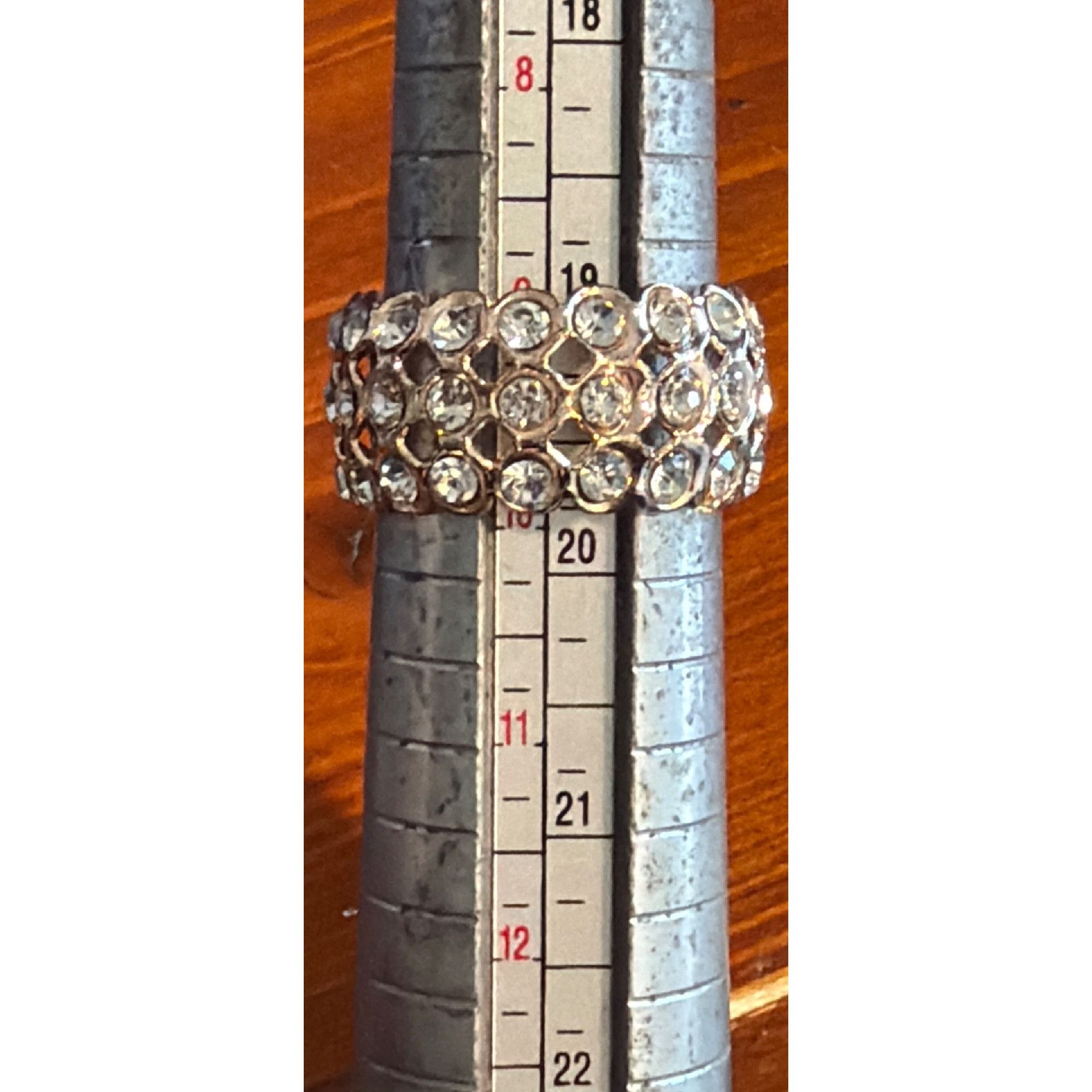 Other Crystal Eternity Ring Gold Tone Finish Modern Elegant Sparkl Size ONE SIZE - 5 Thumbnail