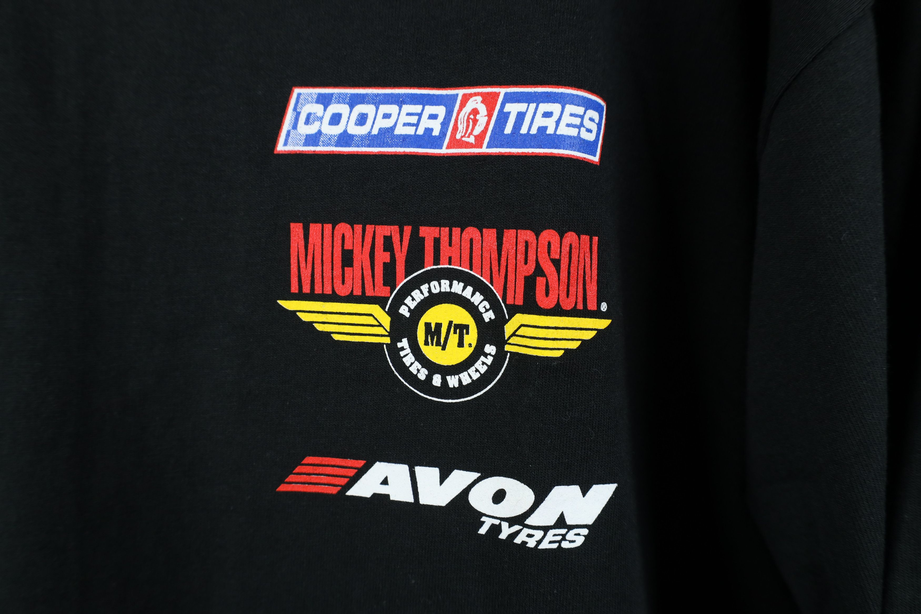 Vintage Vintage Y2K 2004 Motorsports Mickey Thompson Avon T-Shirt Size US XL / EU 56 / 4 - 5 Thumbnail