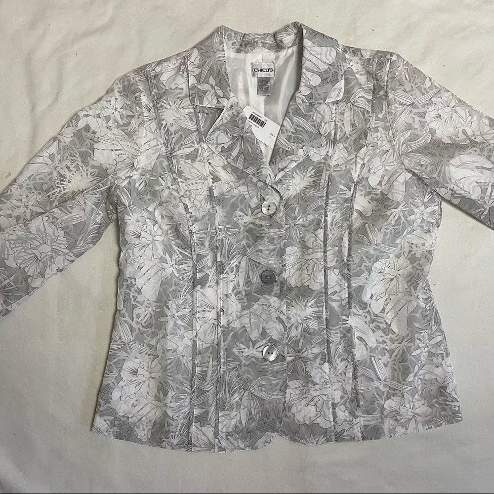 Chicos NWT New $99 Chico's Simple Sheer Saeran Grey Jacket Size 2 Size L / US 10 / IT 46 - 5 Thumbnail