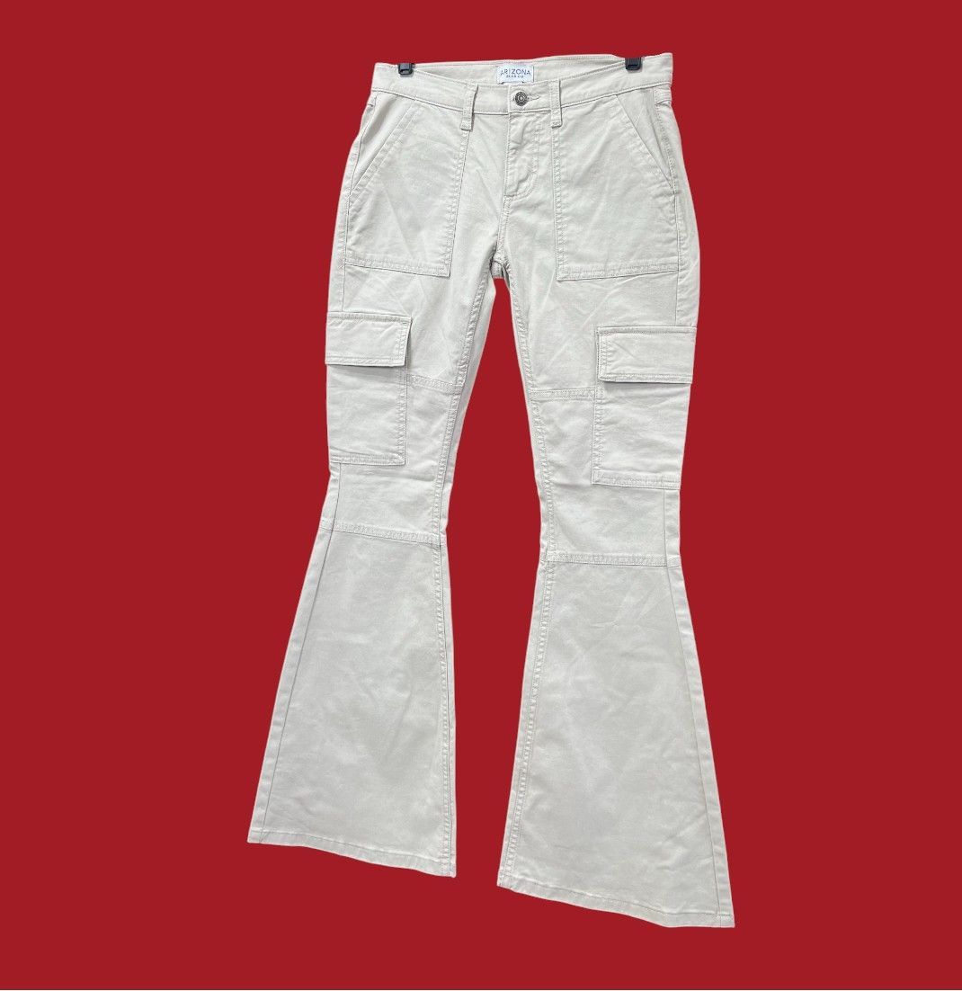 Arizona Jean Co. Arizona - Women's Low-Rise Flared Cargo Pants - Beige - 3 Size 30" / US 8 / IT 44 - 13 Thumbnail
