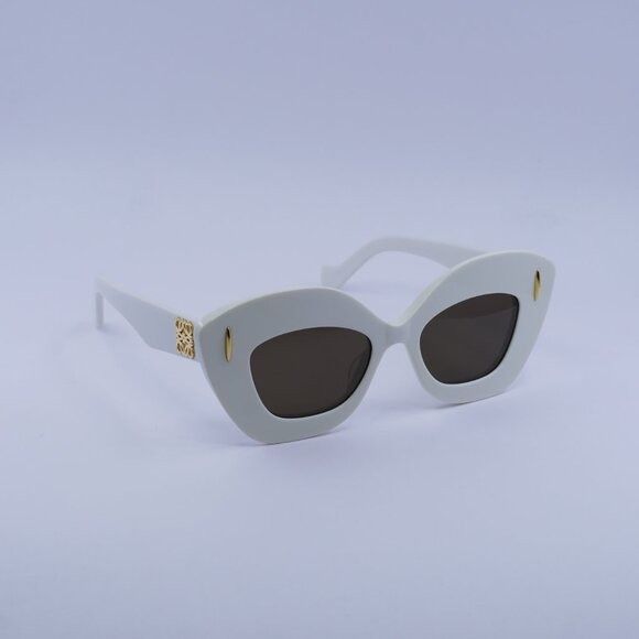 Loewe Loewe LW40127I 25E Sunglasses Ivory Cat Eye Frame, Brown Size ONE SIZE - 5 Thumbnail