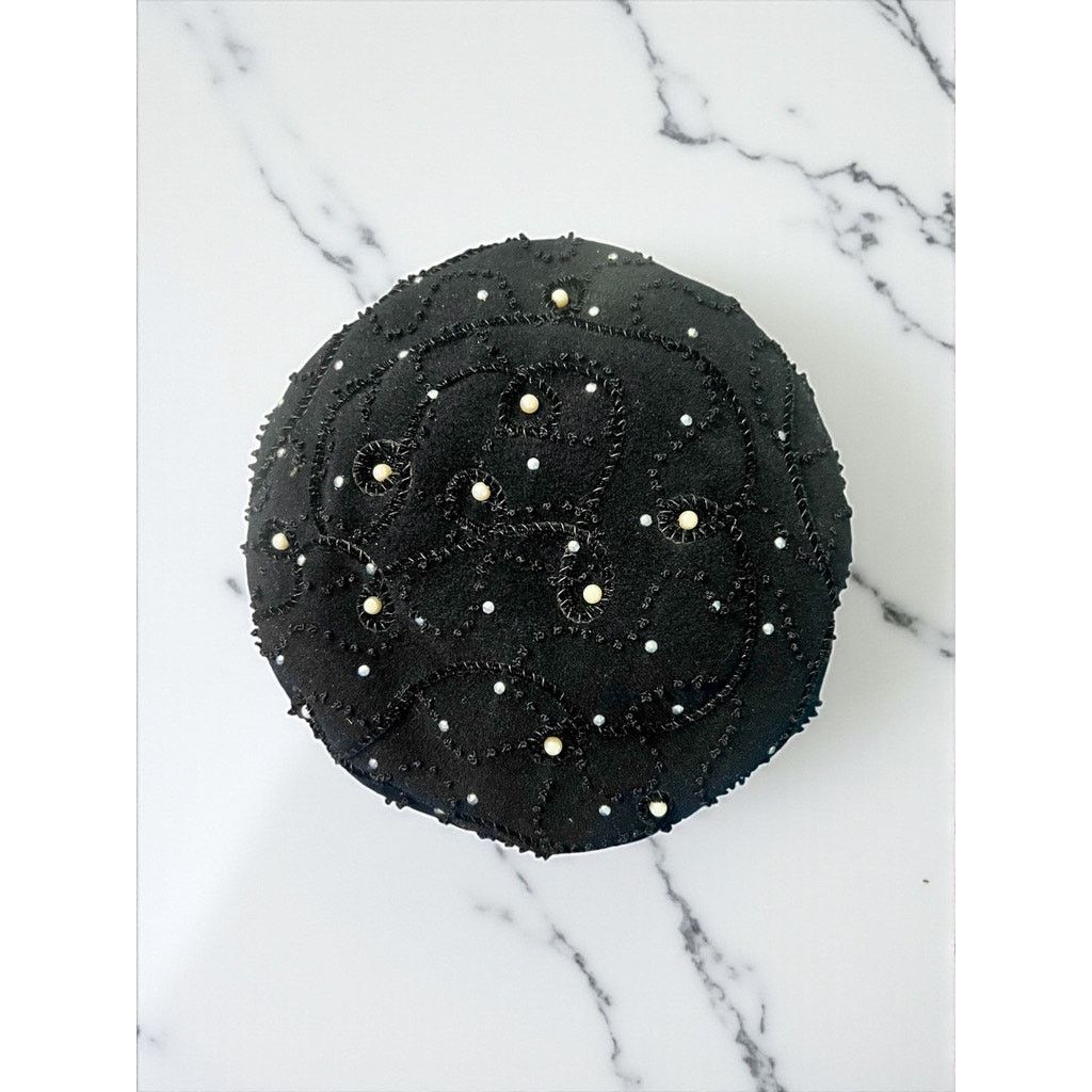 Vintage Vintage 1950s Merrimac Wool Beret Black Beaded Hat-Pearls Size ONE SIZE - 6 Thumbnail