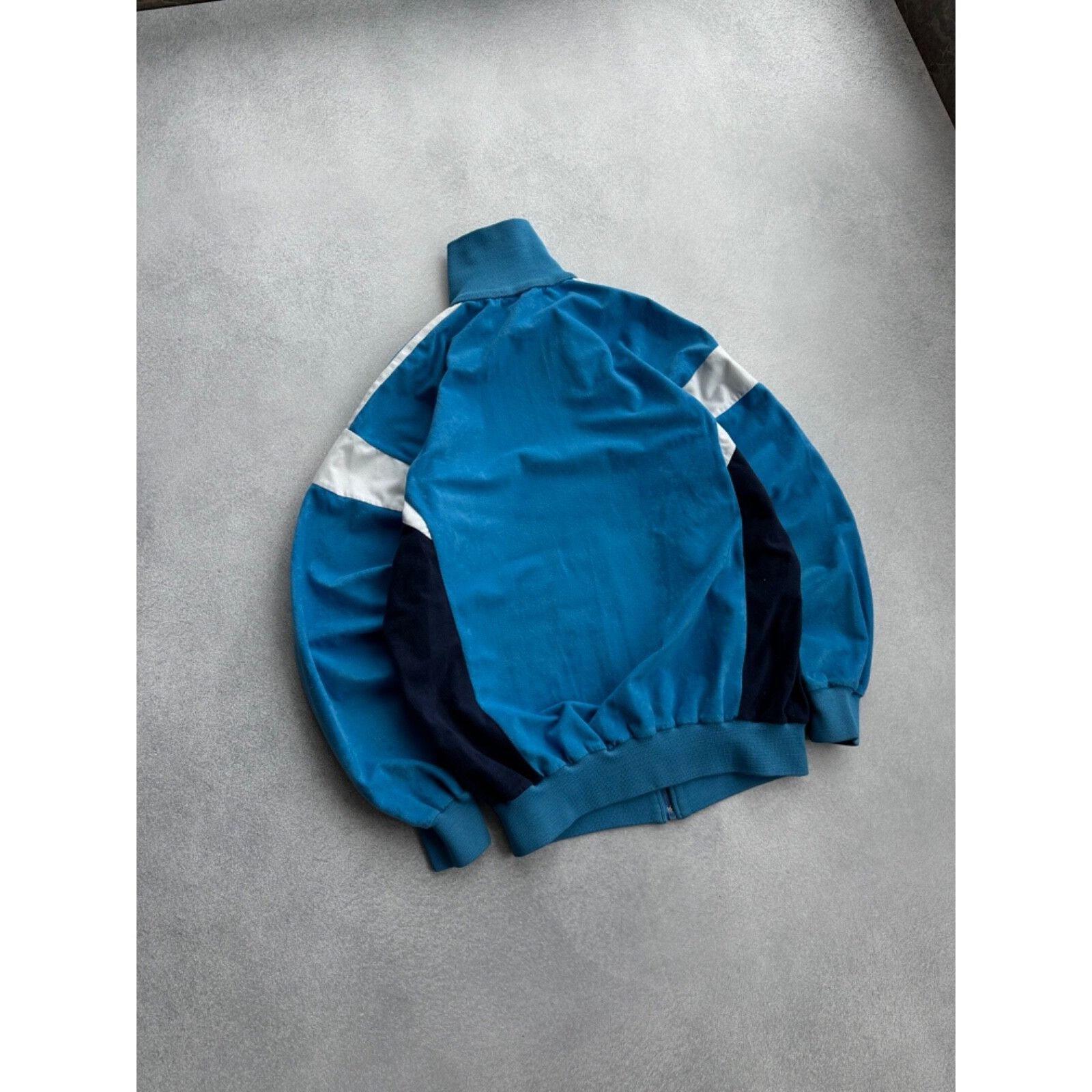Adidas Vintage Adidas West Germany Mens Rare Track Jacket Sz S Size US S / EU 44-46 / 1 - 12 Thumbnail