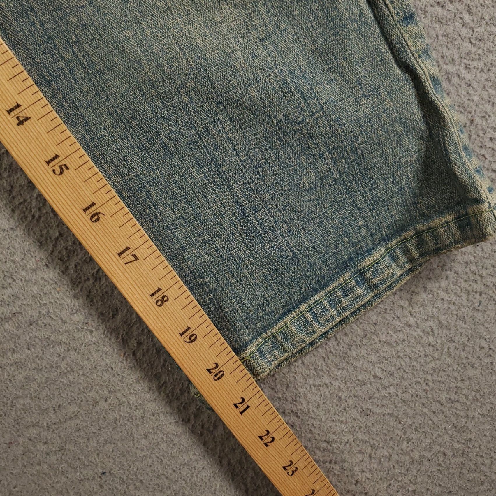 Lee VINTAGE New Lee Button Fly Jeans Womens 13 M Capris Capri 5-Pocket Denim 90s Blue Cotton Blend Spandex Girls Womens Jeans Caption? Size 32" / US 10 / IT 46 - 6 Thumbnail
