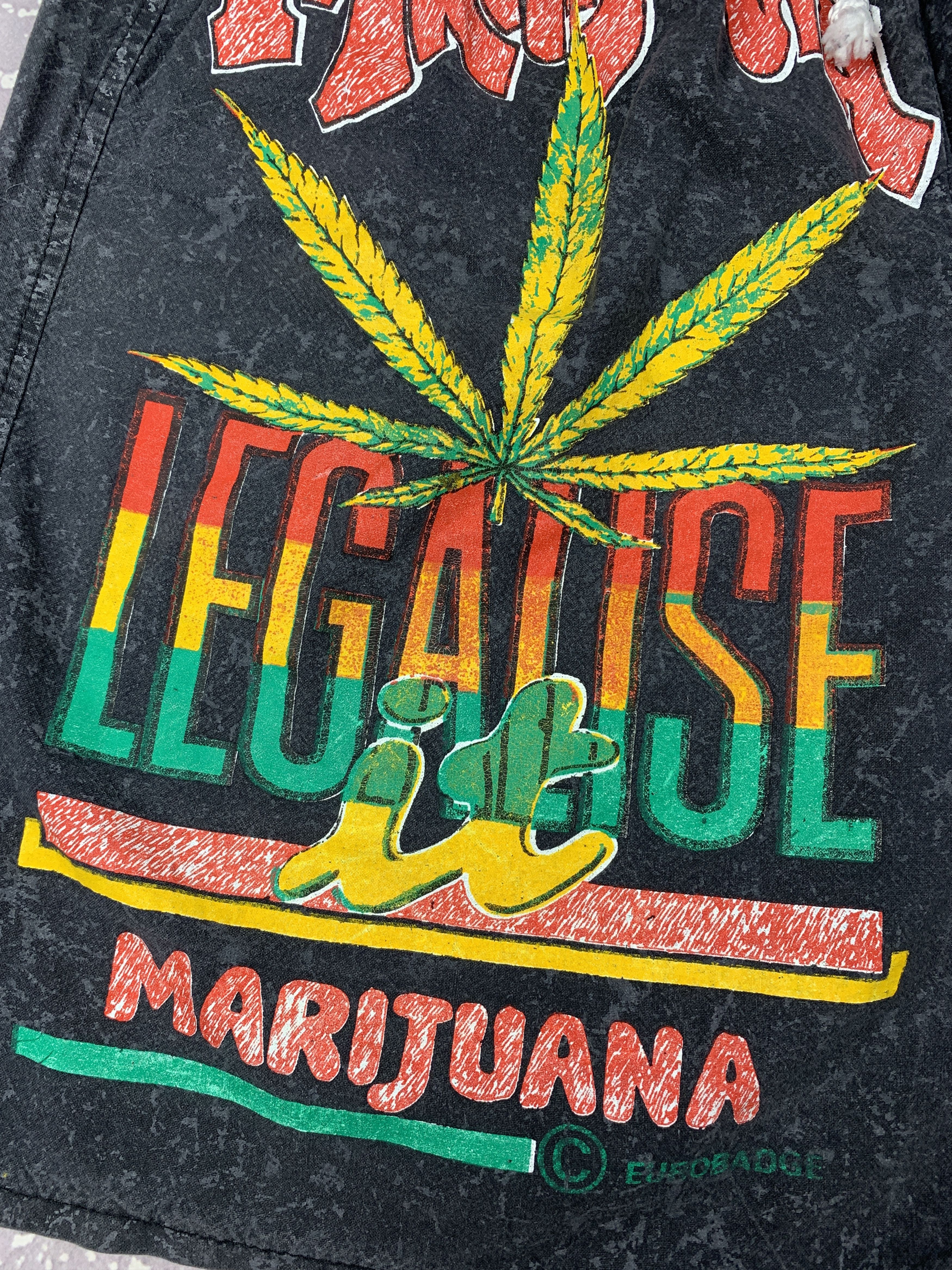 Vintage Vintage RARE Marijuana Weed 4/20 Legalize Shorts Size US 34 / EU 50 - 3 Thumbnail