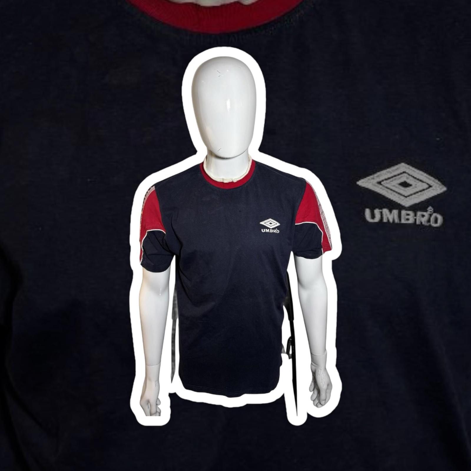 Umbro Vintage Umbro Sports T-Shirt - Navy and Red Size US L / EU 52-54 / 3 - 1 Thumbnail