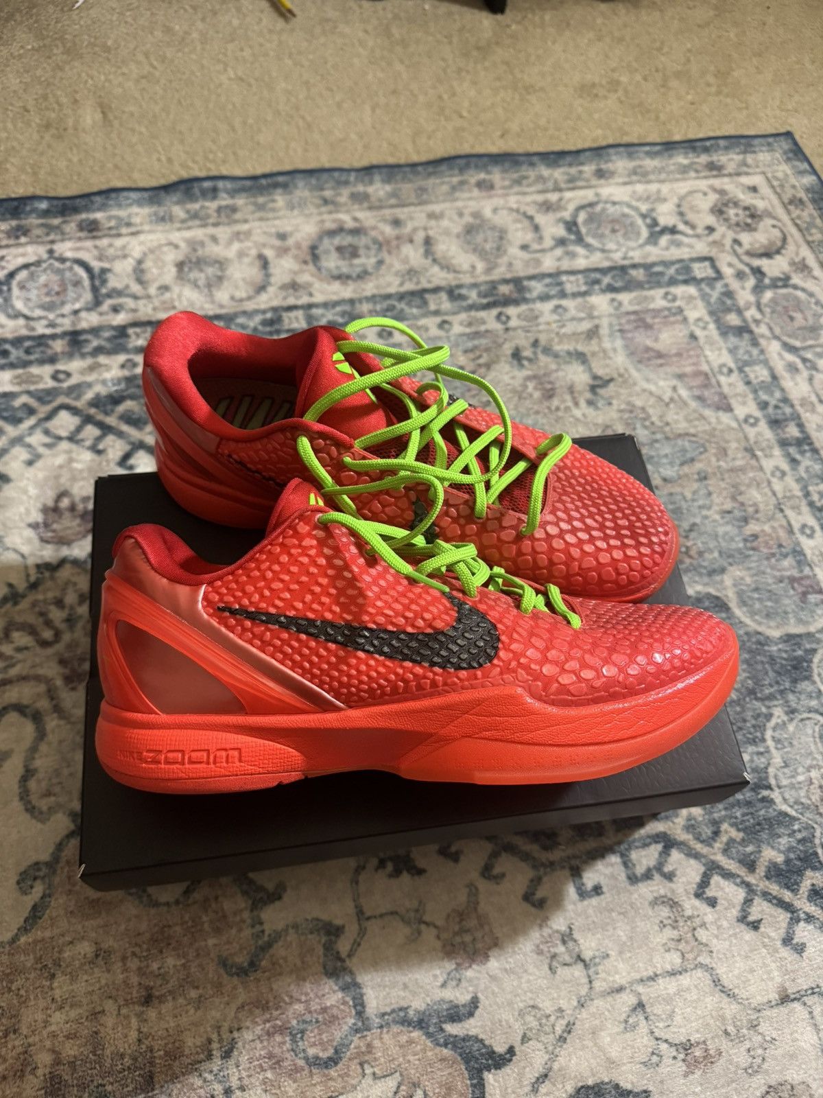 Nike Kobe 6 reverse grinches size 12 Size US 12 / EU 45 - 11 Thumbnail