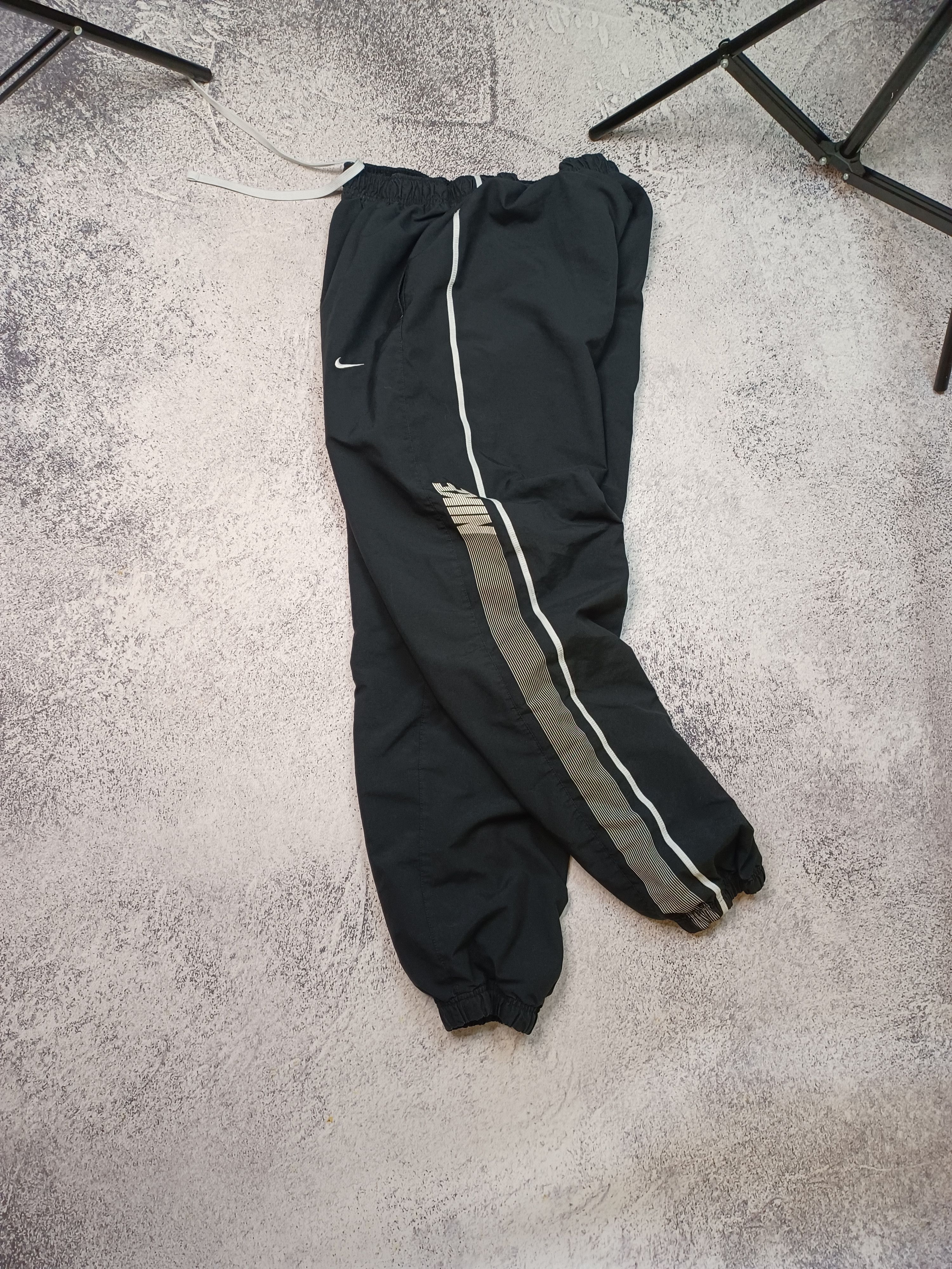 Nike × Vintage Vintage Nike Track Pants Size US 34 / EU 50 - 1 Thumbnail