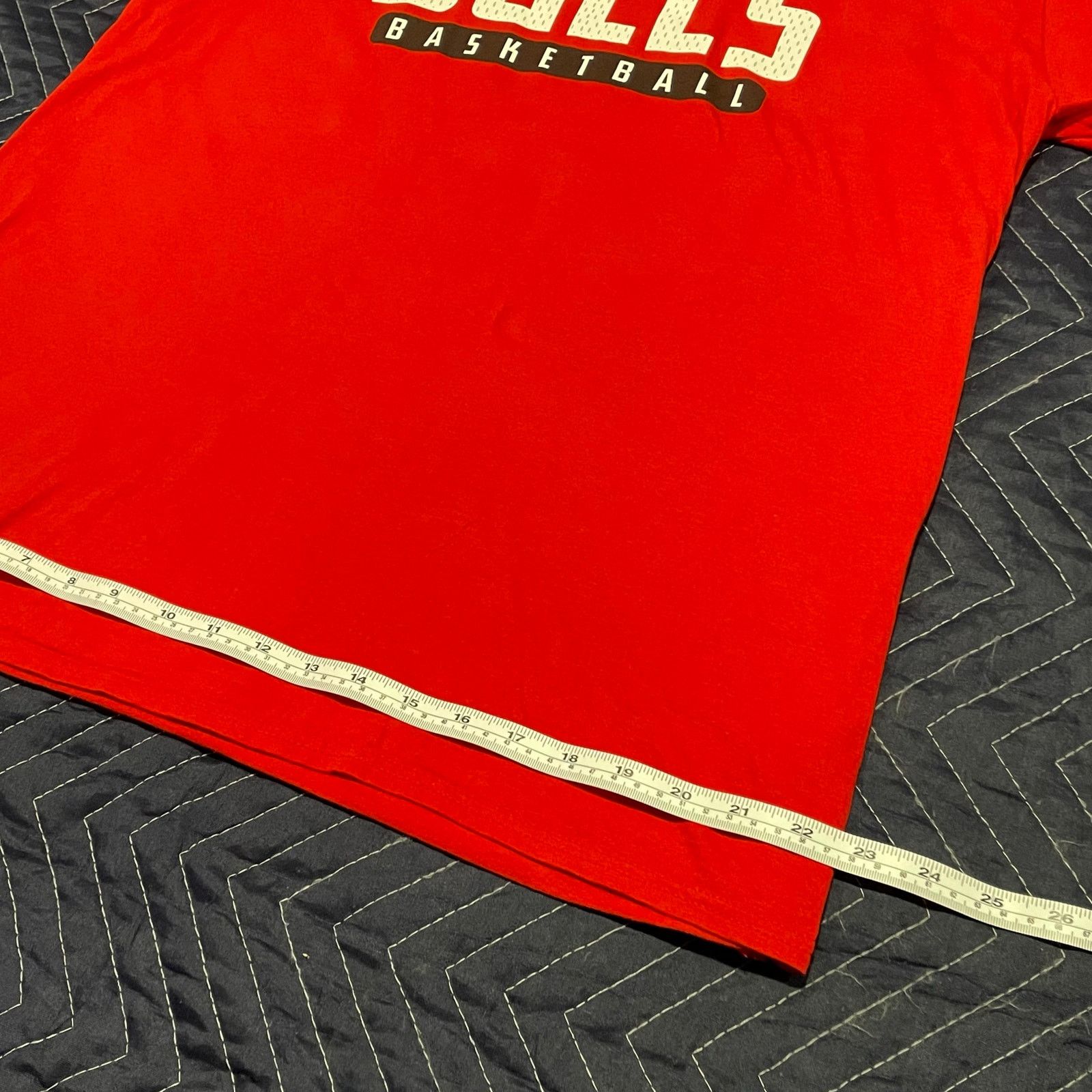 NBA NBA Chicago Bulls Tee Size US XL / EU 56 / 4 - 6 Thumbnail