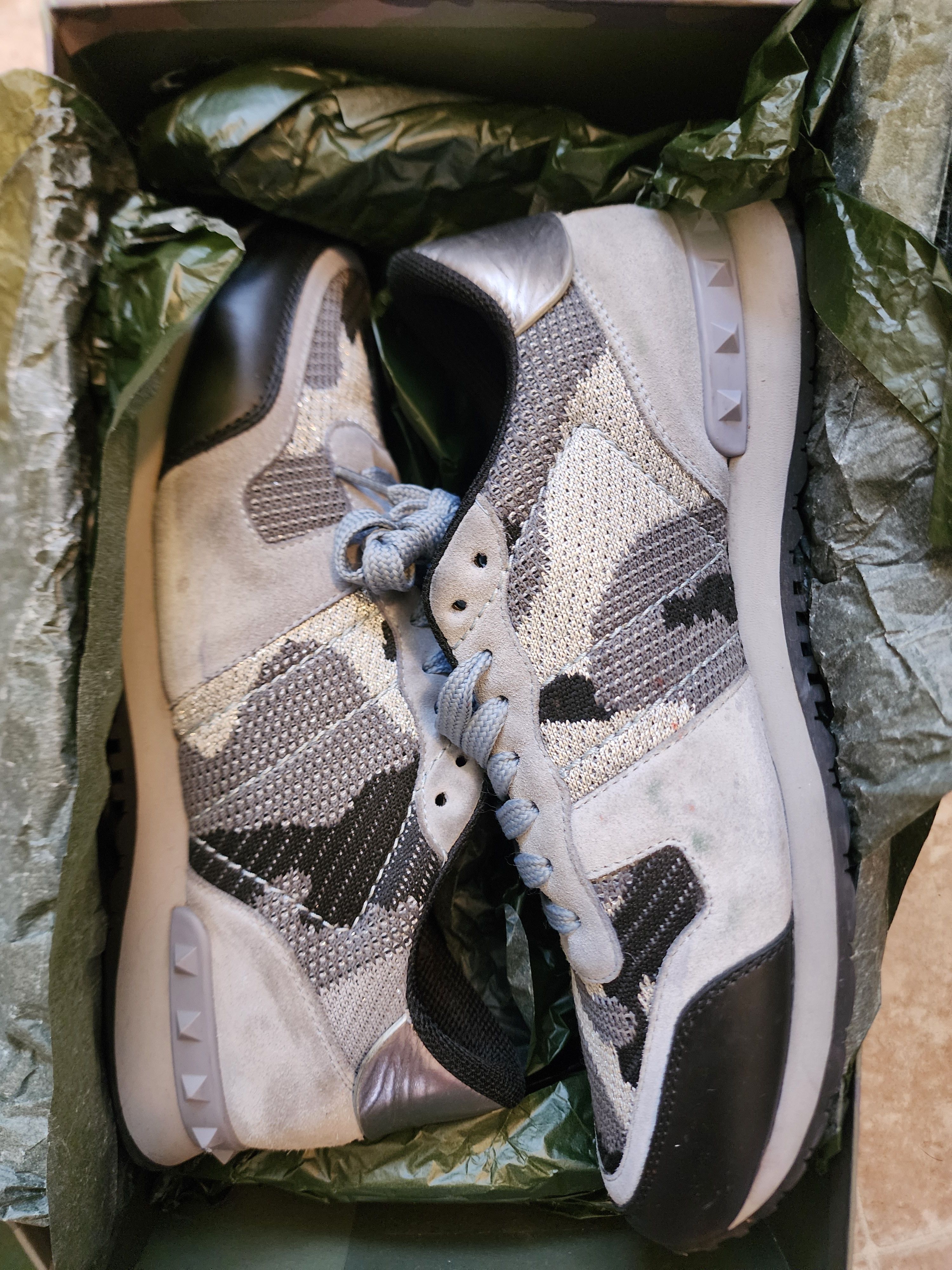 Valentino VALENTINO ROCKRUNNER SNEAKERS SIZE 42 Size US 9 / EU 42 - 10 Thumbnail