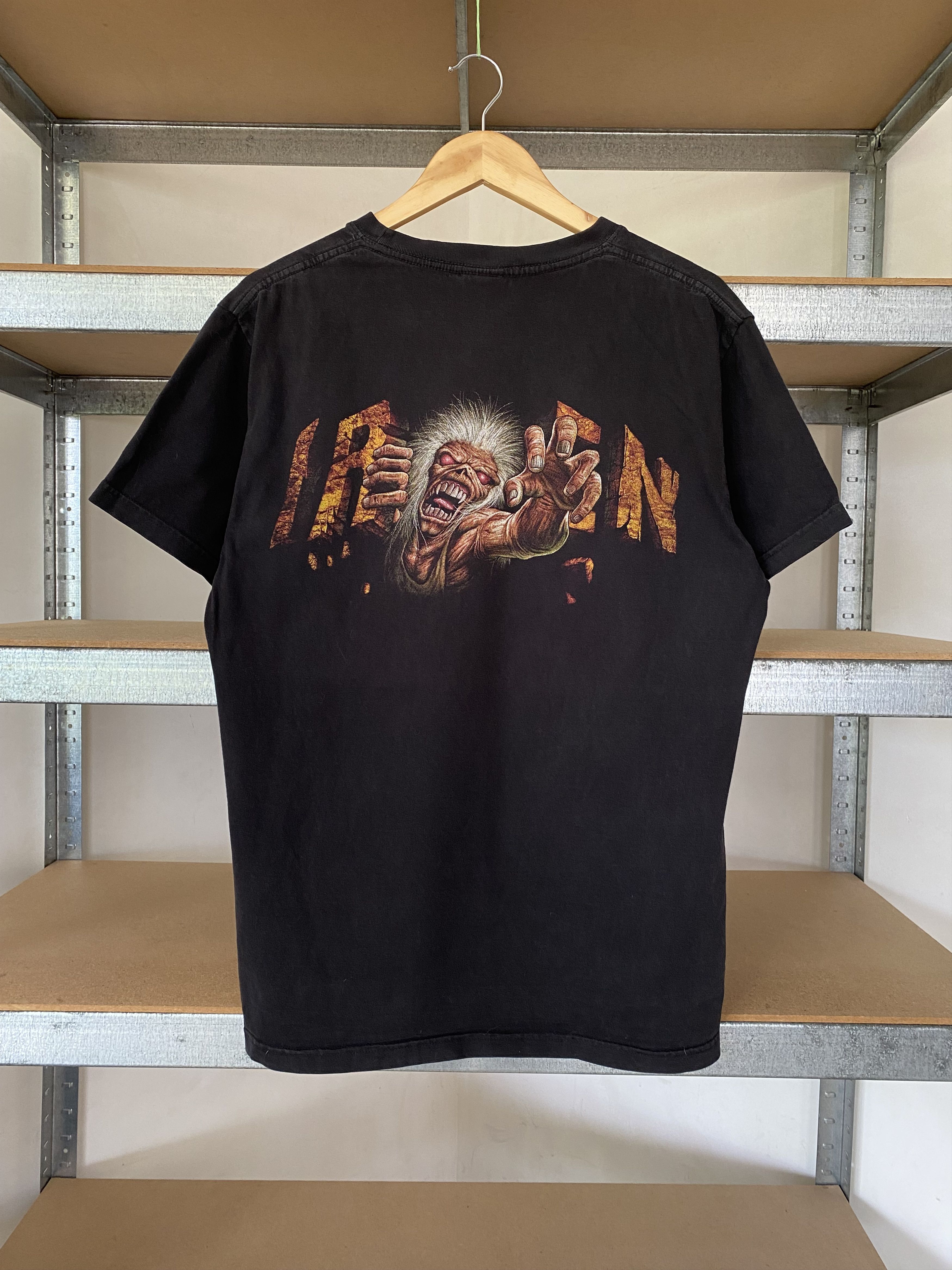 Band Tees Vintage 2000s Iron Maiden The Trooper Rock Band T-shirt Size US L / EU 52-54 / 3 - 2 Thumbnail