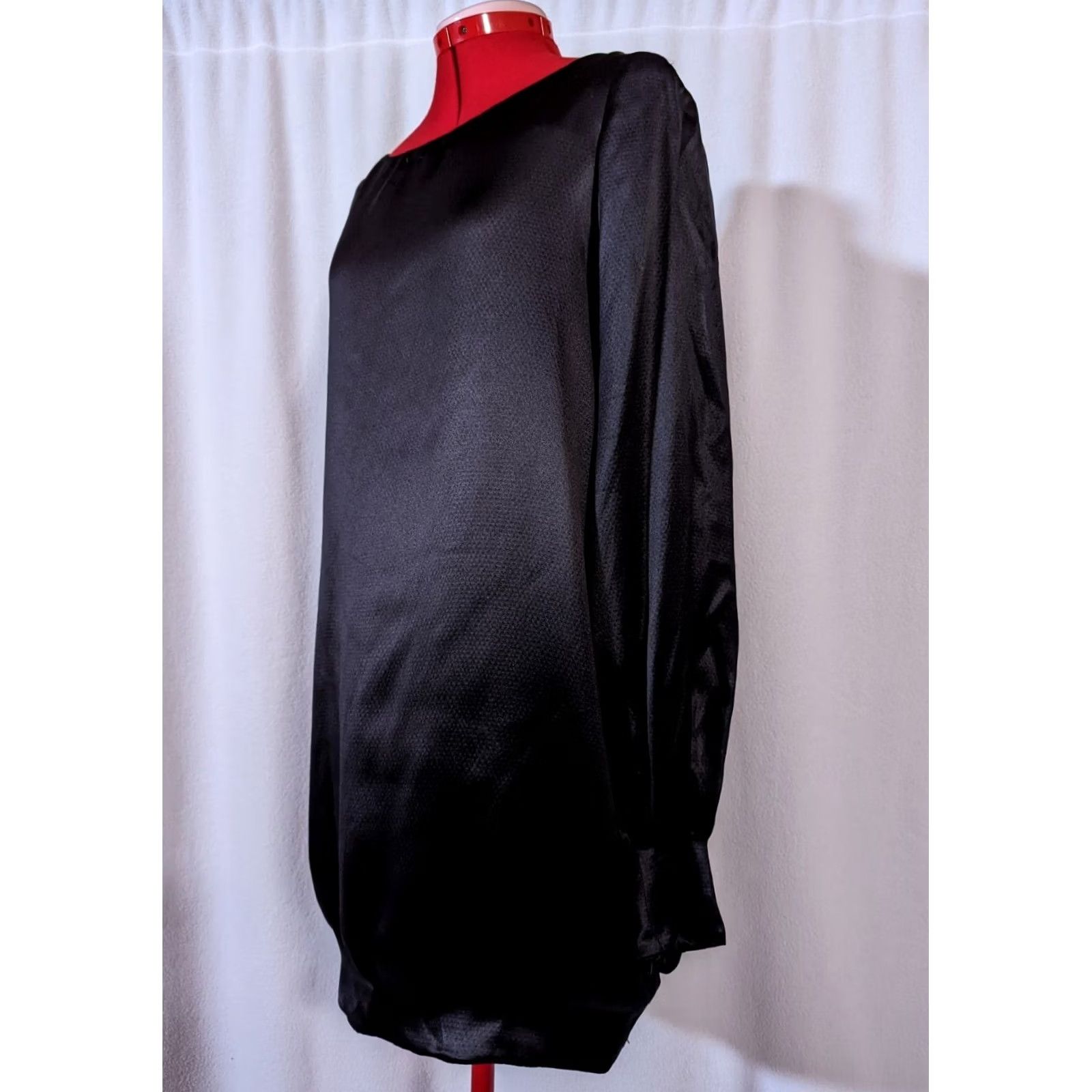 Alexander McQueen VINTAGE Alexander McQueen Dress Silk Black Teardrop Poof Runway 2007 Size 40 Italy Womens Size S / US 4 / IT 40 - 2 Thumbnail