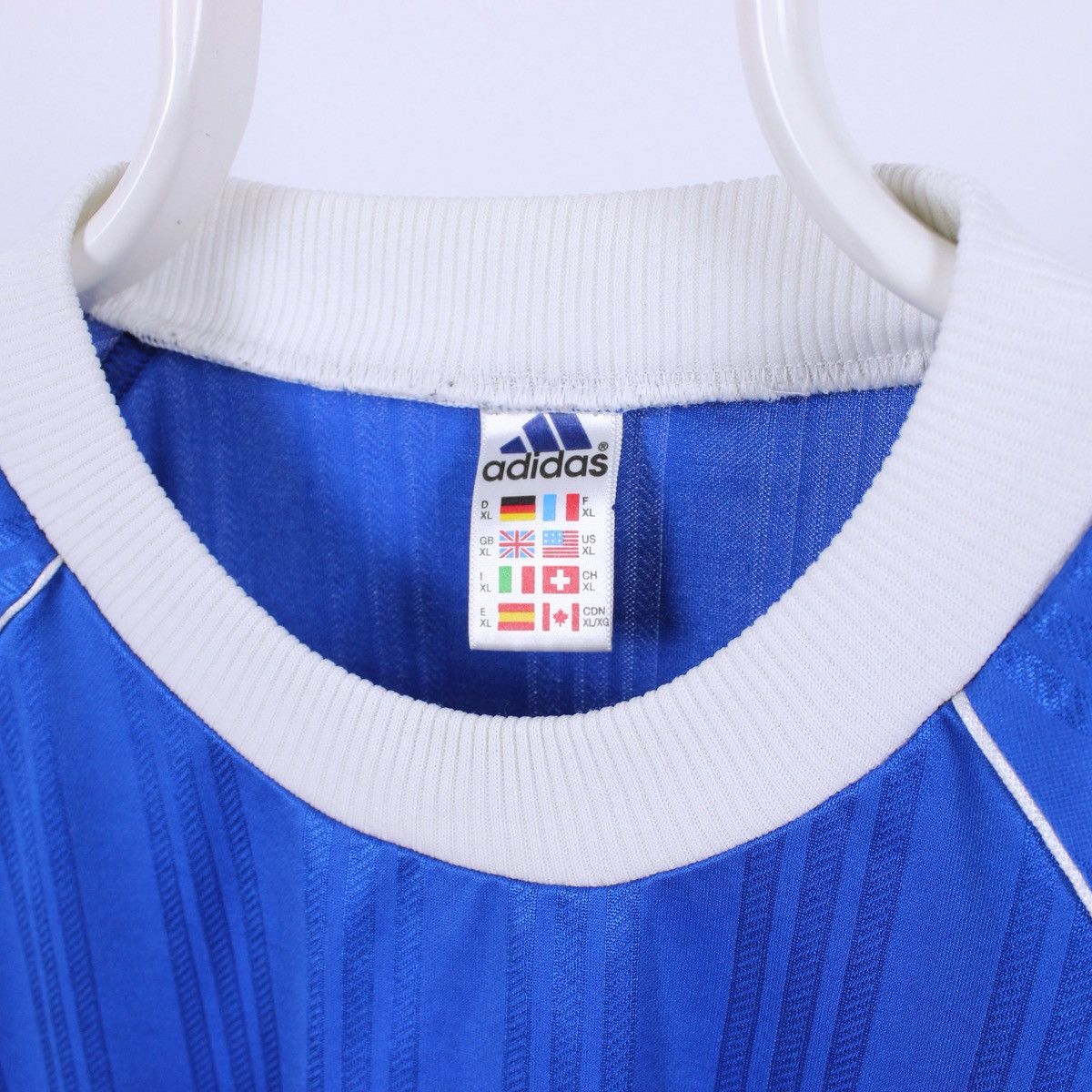 Adidas Vintage Adidas Jersey Short SleeveT-Shirt Size US XL / EU 56 / 4 - 3 Thumbnail