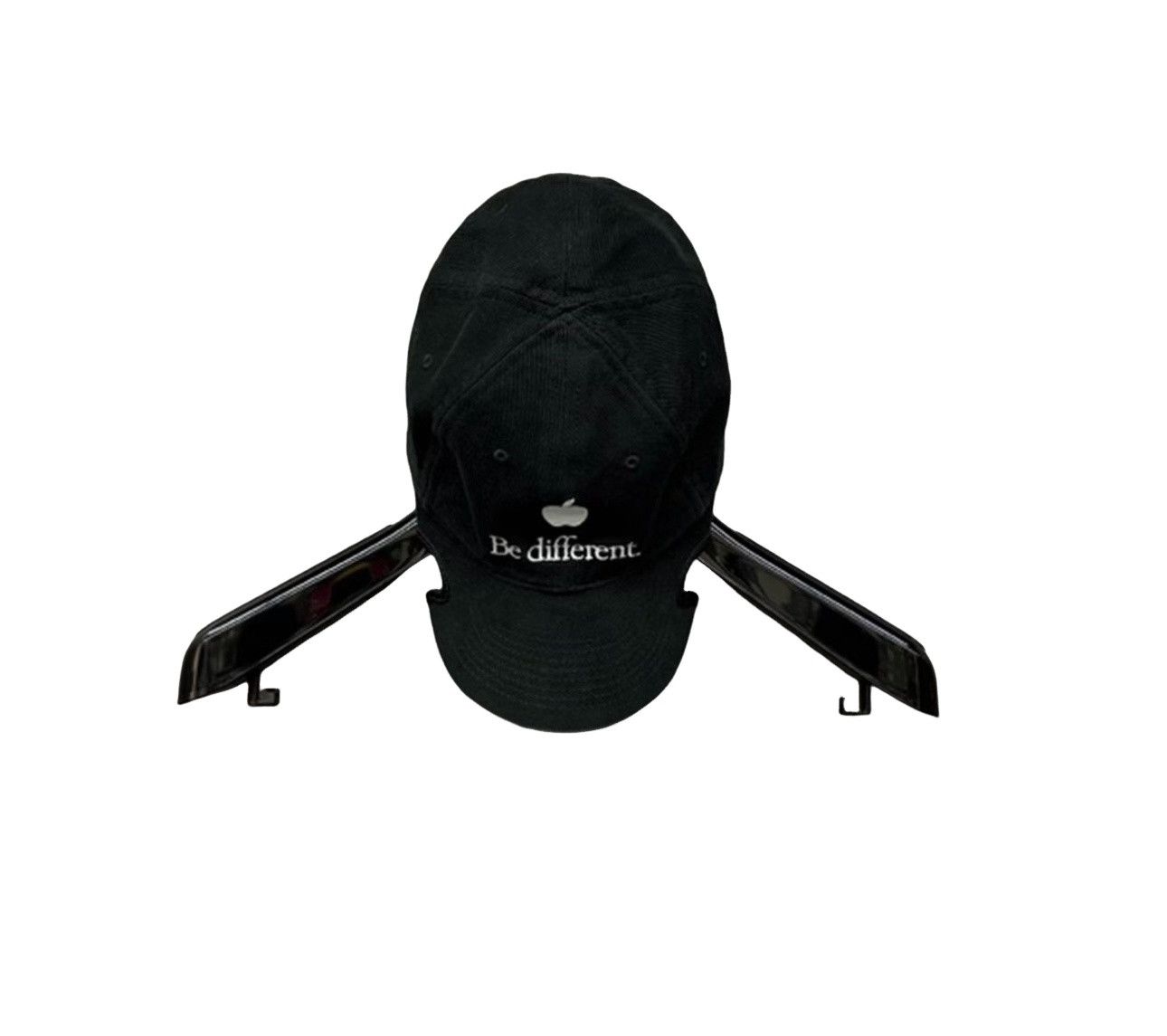 Balenciaga Balenciaga Be Different Embroidered Logo Hat Size L Size ONE SIZE - 1 Thumbnail