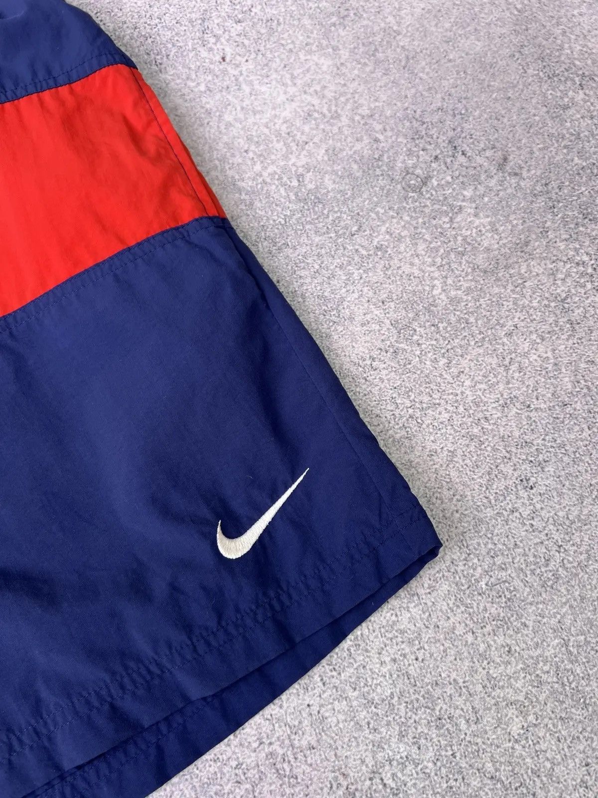 Nike × Vintage Vintage Nike Big swoosh shorts Size US 33 - 4 Thumbnail