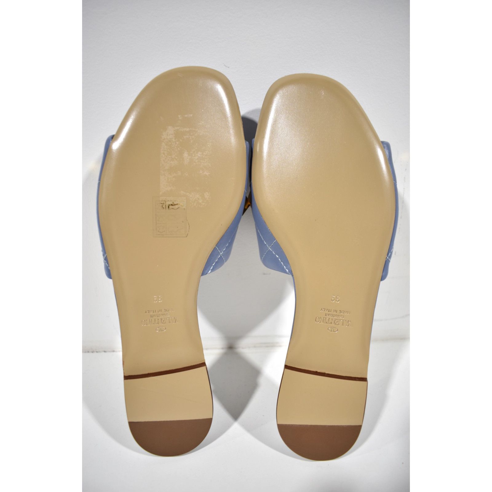 Valentino Valentino Rockstud Roman Stud Blue Leather Gold Quilted Size US 9 / IT 39 - 12 Thumbnail