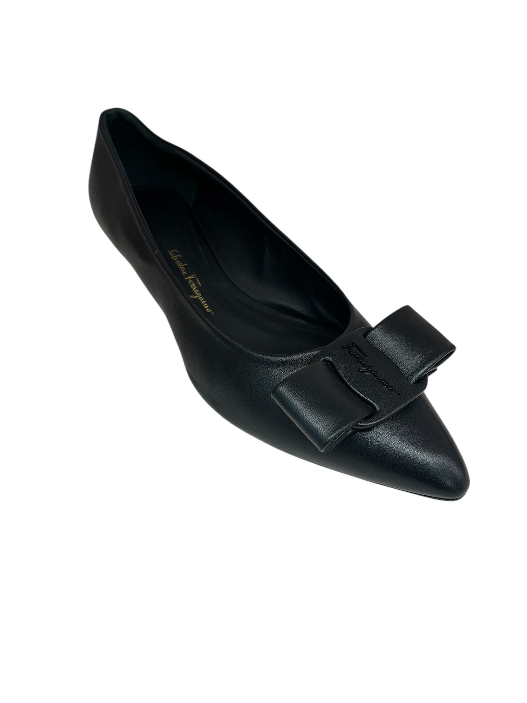 Salvatore Ferragamo Ferragamo Logo Bow Leather Flats SIZE 9 Size ONE SIZE - 1 Thumbnail