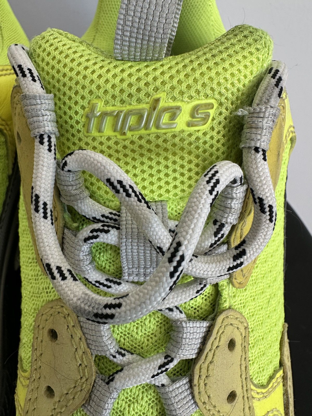 Balenciaga Balenciaga 'Triple S' Neon Grey Metallic - EU 41 / US Mens 8 Size US 8 / EU 41 - 9 Thumbnail