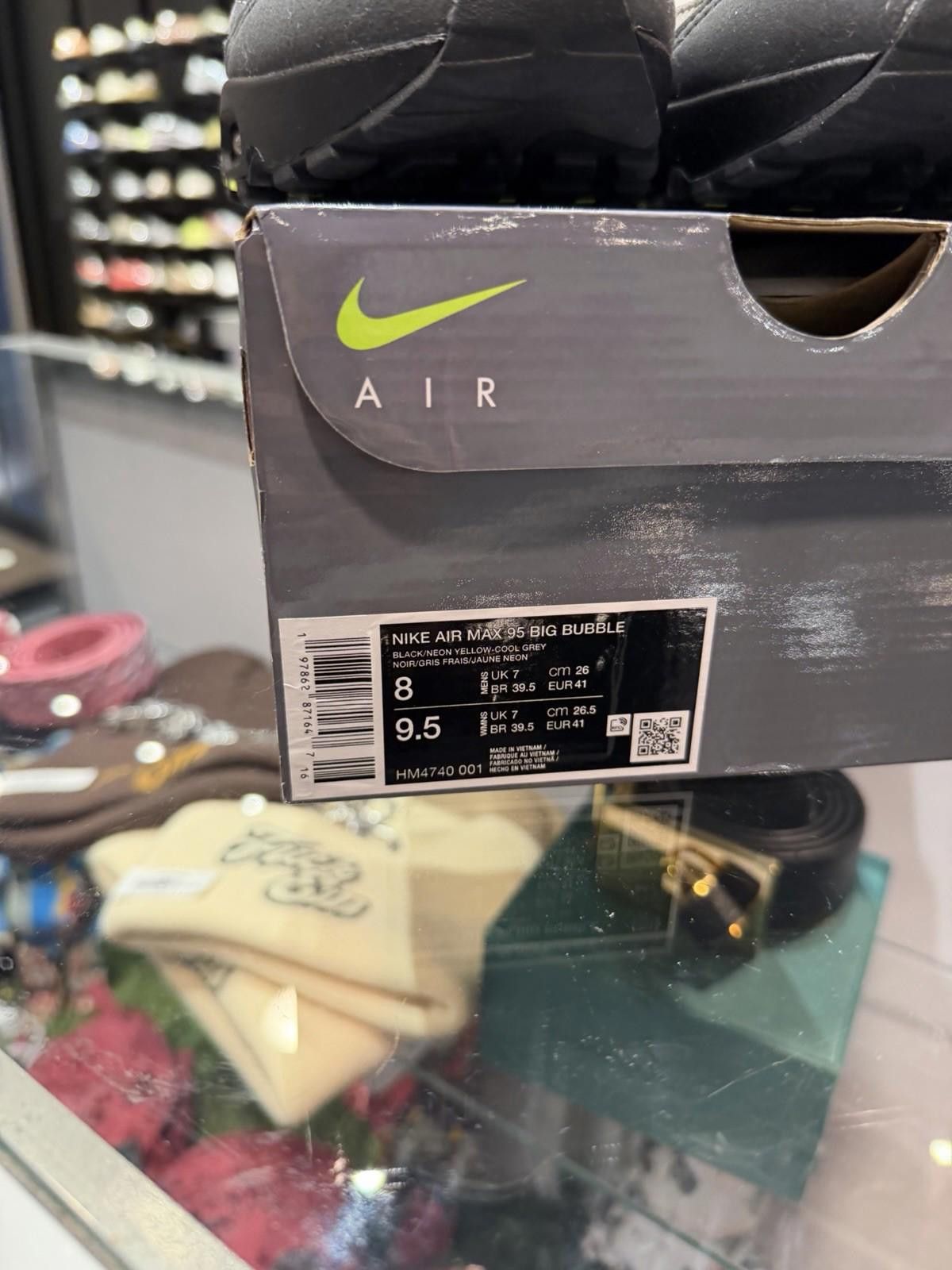 Nike Size 8 - Nike Air Max 95 OG 2025/2026 Neon (HM4740 001) Size US 8 / EU 41 - 6 Thumbnail